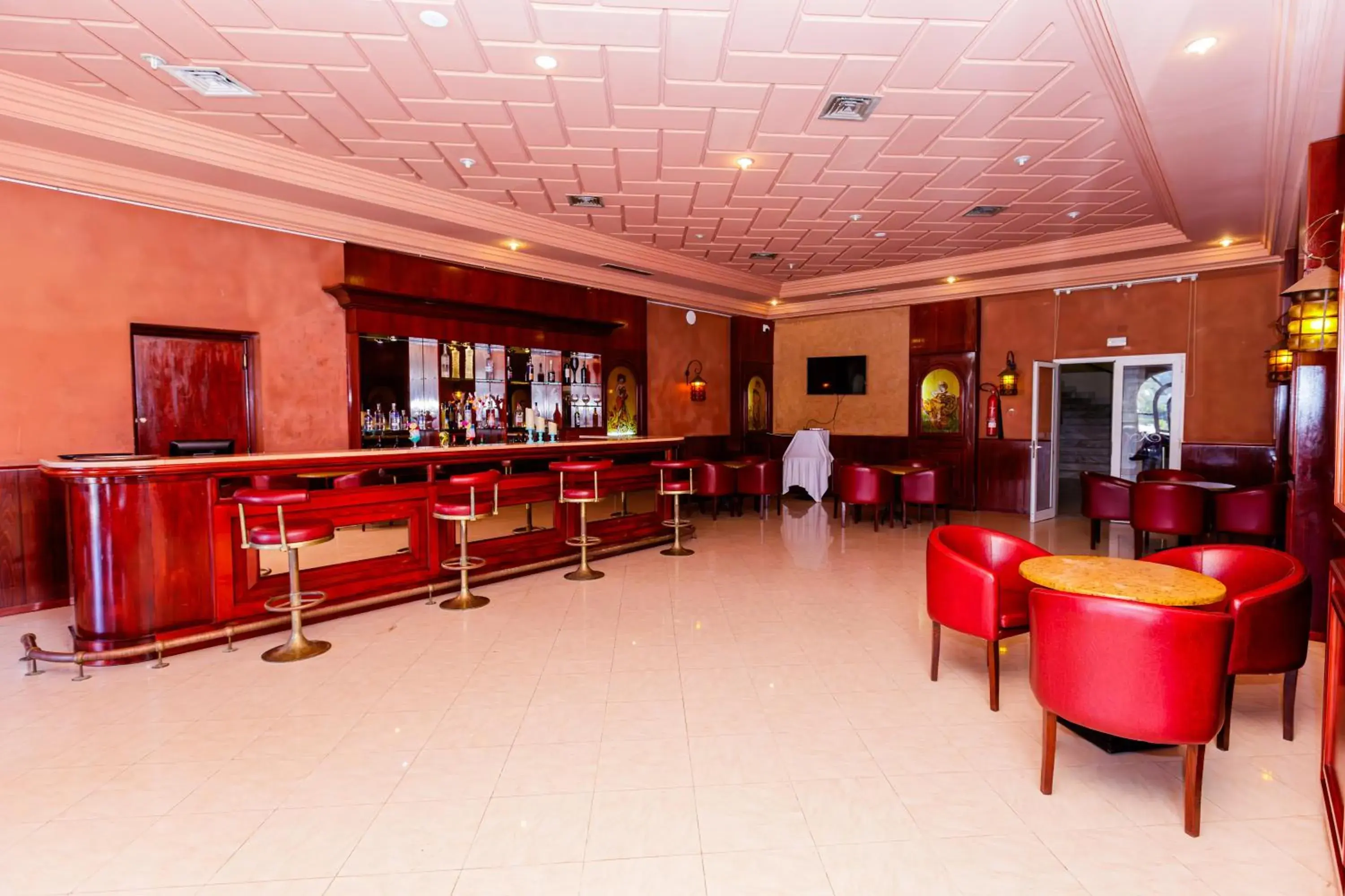 Restaurant/places to eat in Iris Hotel & Thalasso Restaurant/places to eat in Iris Hotel & Thalasso