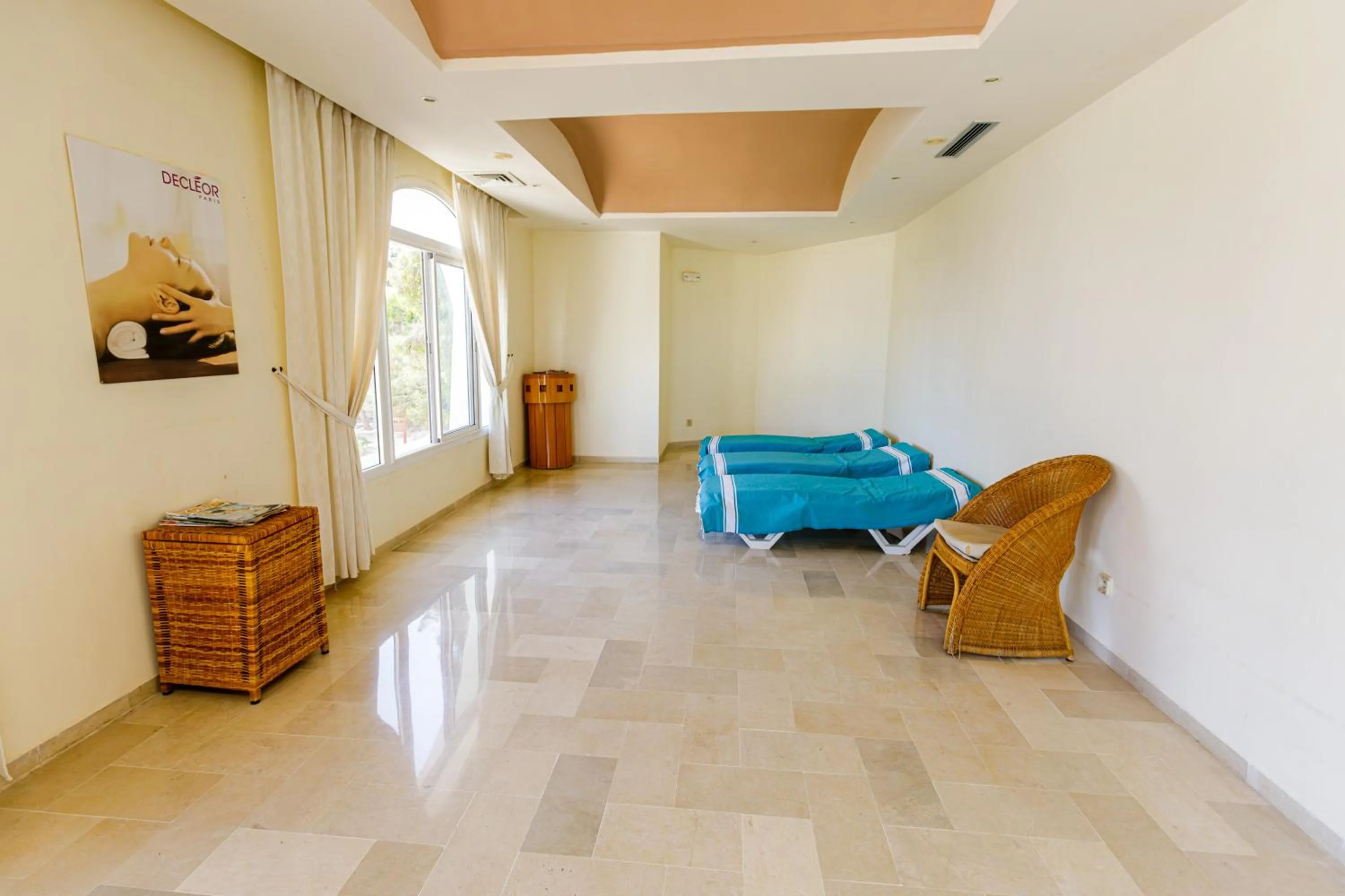 Iris Hotel & Thalasso