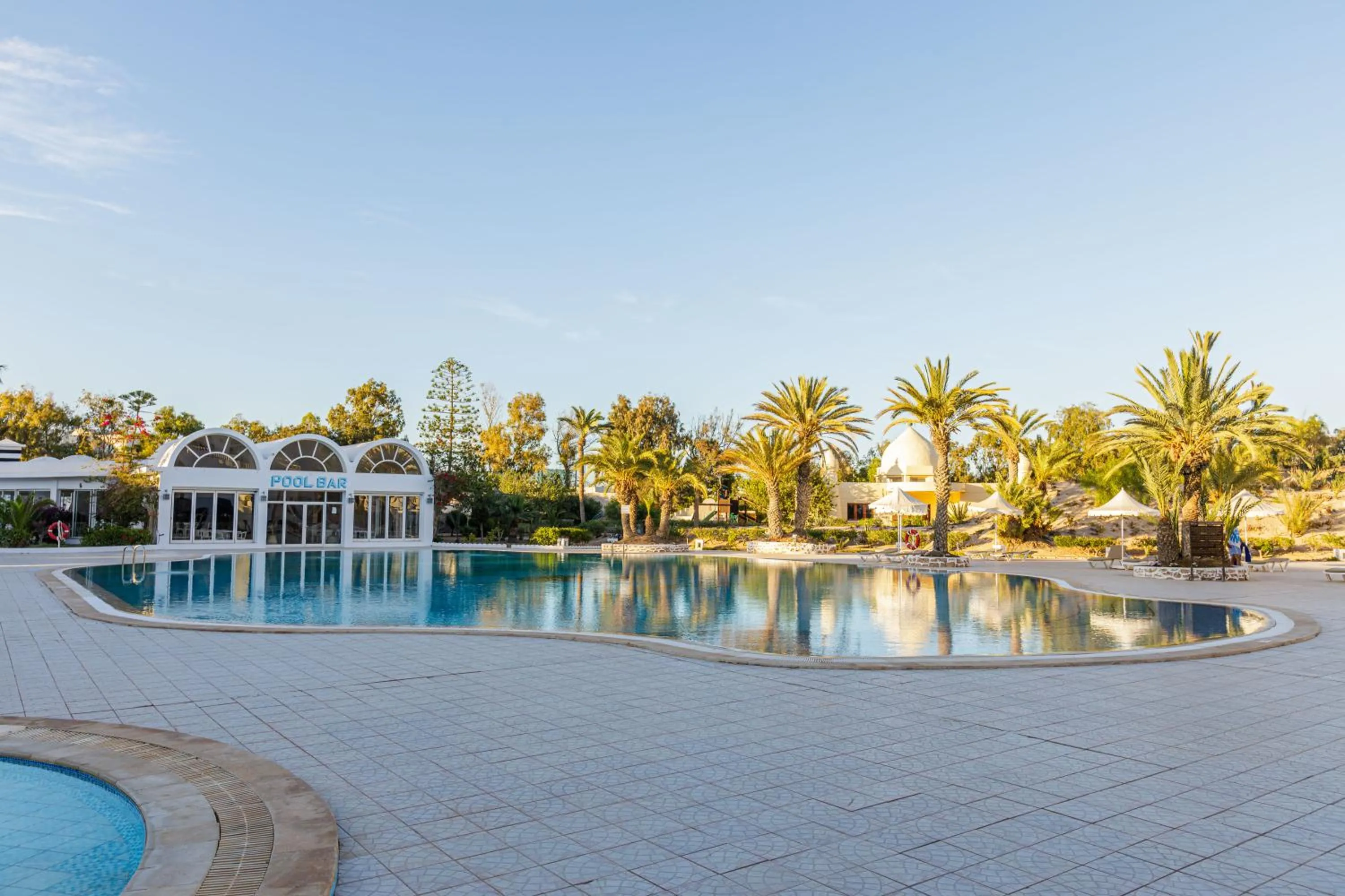 Swimming pool in Iris Hotel & Thalasso
