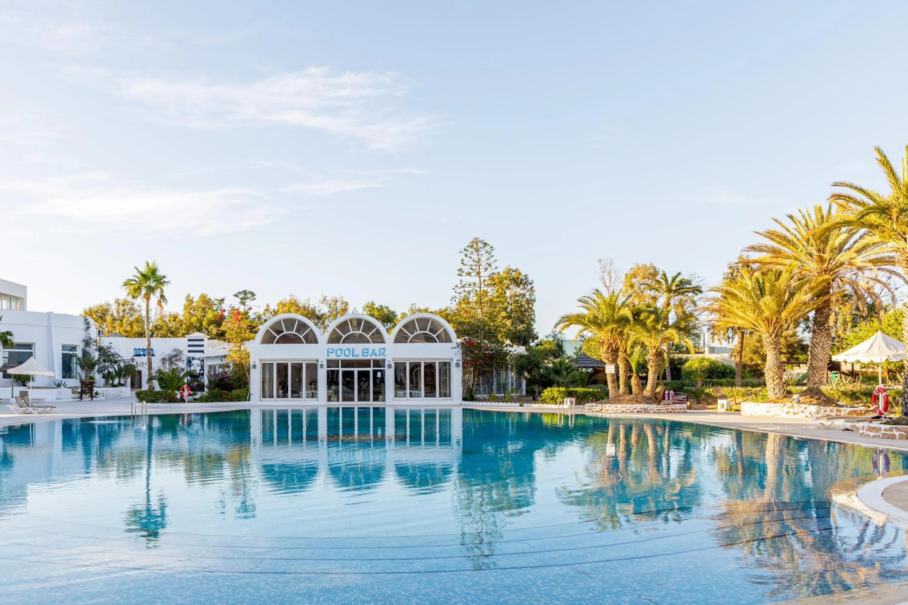 Swimming pool in Iris Hotel & Thalasso