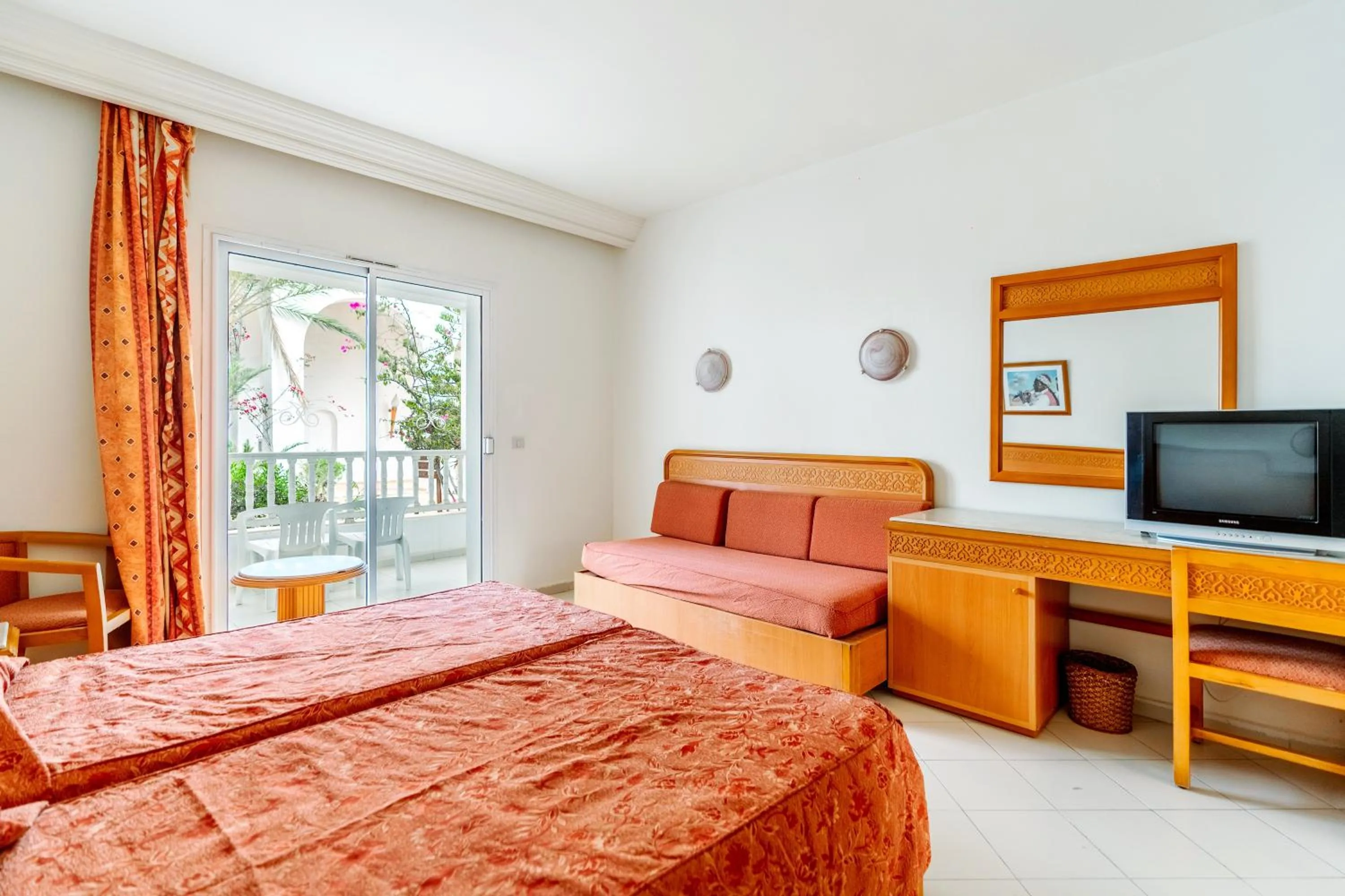 Iris Hotel & Thalasso