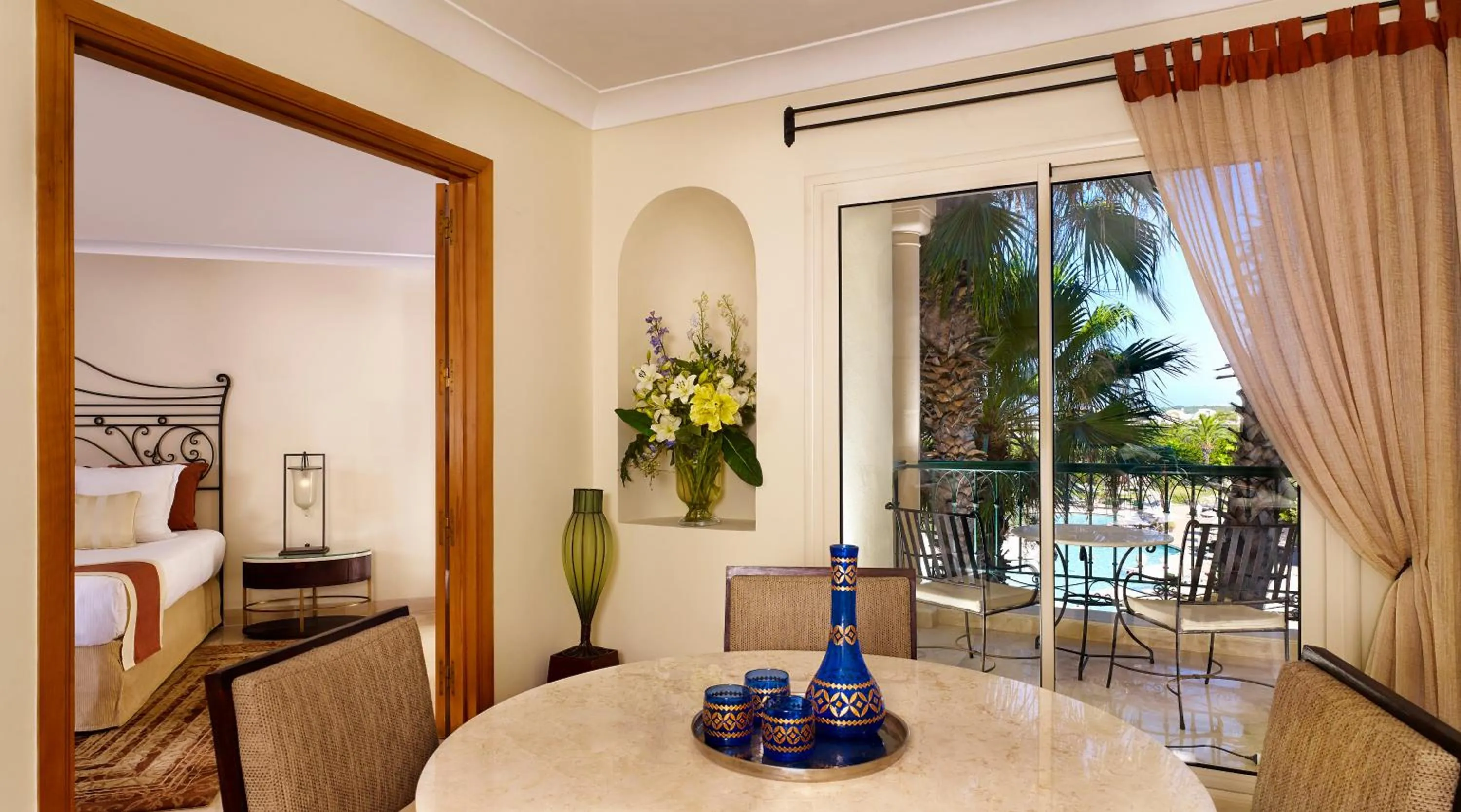 Property building in The Residence Tunis