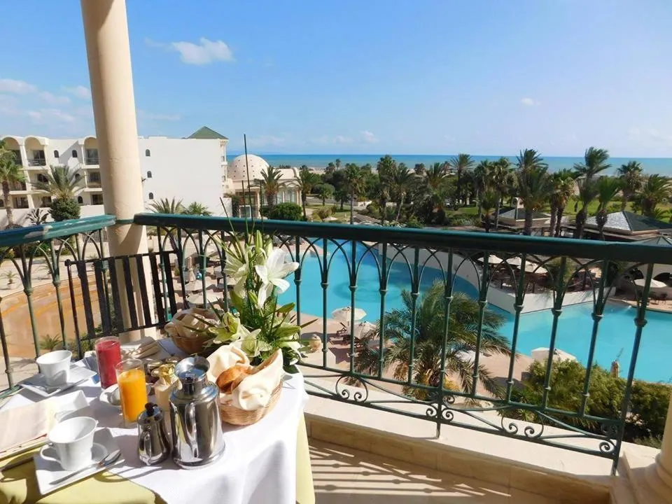 Property building in The Residence Tunis