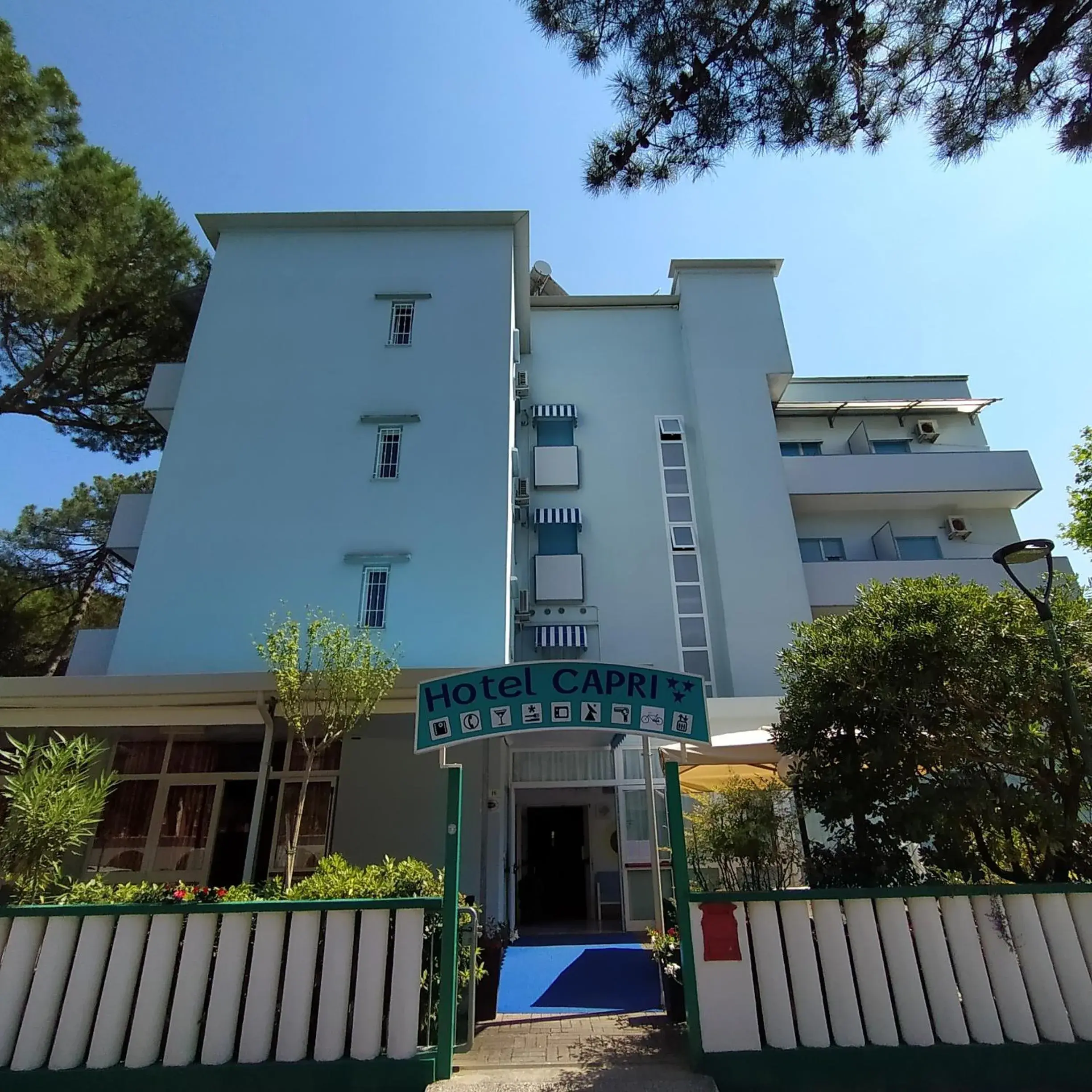 Property Building in Hotel Capri