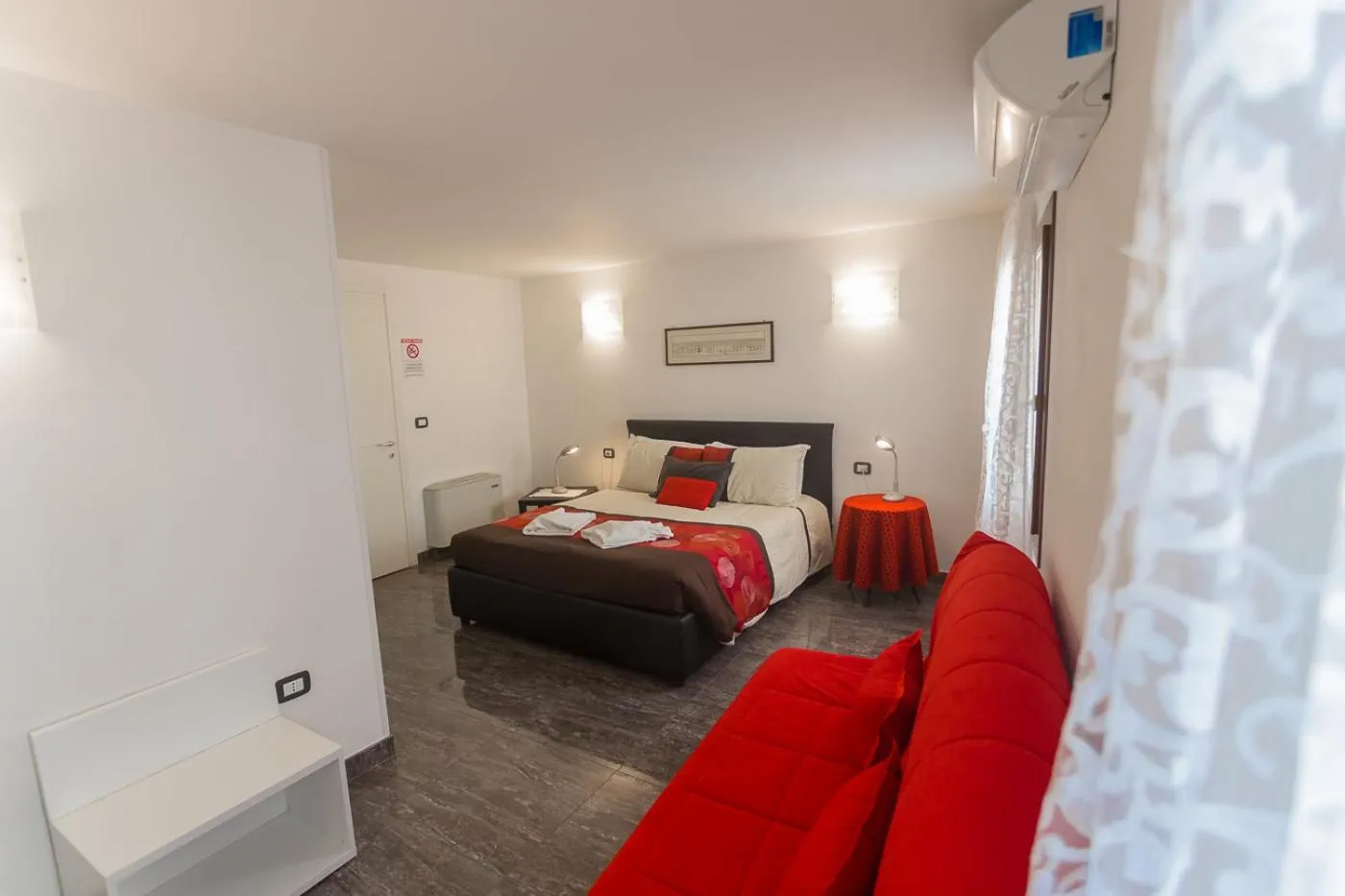 Photo of the whole room, Bed in B&B Antico Orologio