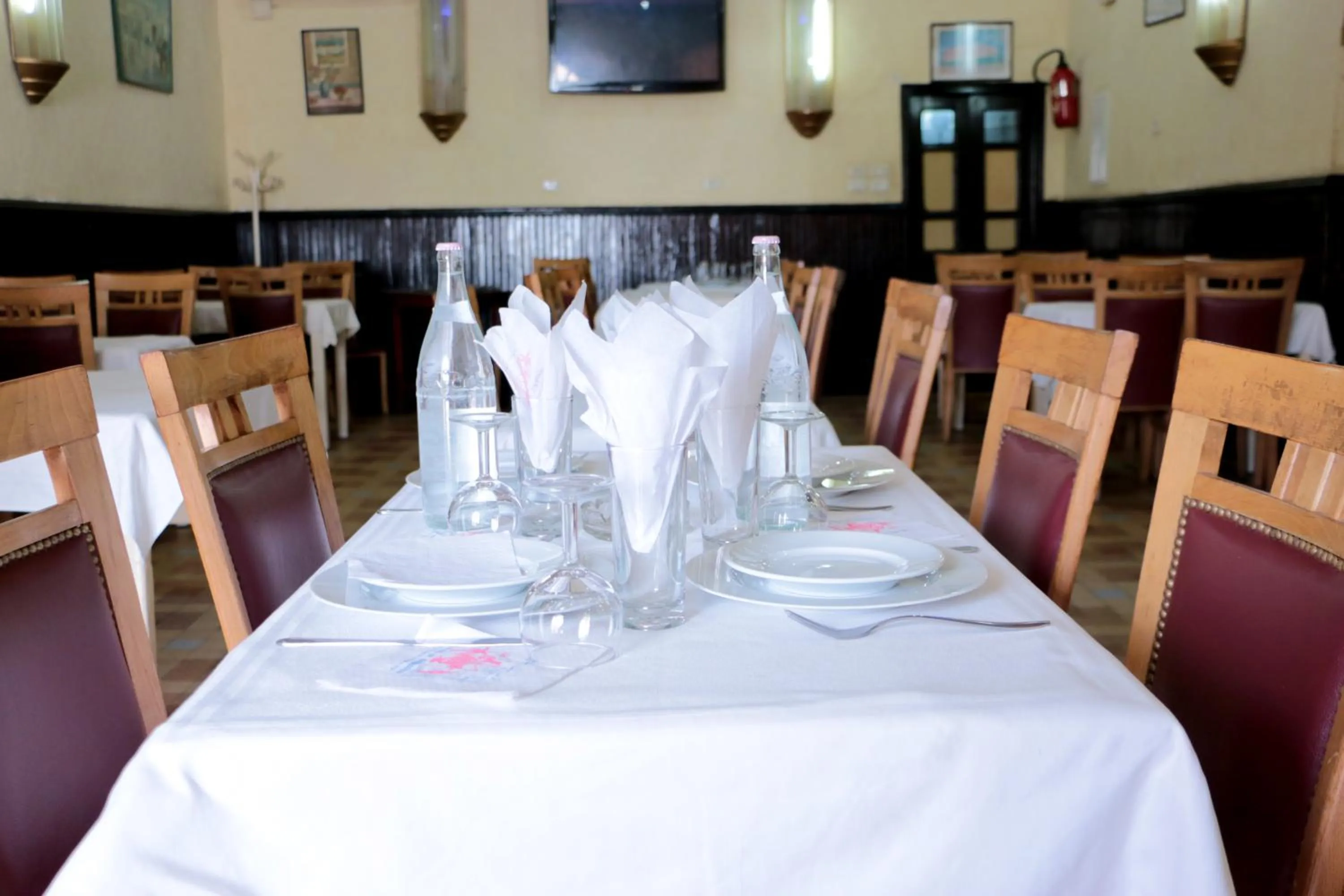 Restaurant/places to eat in Hotel Saint Georges Tunis