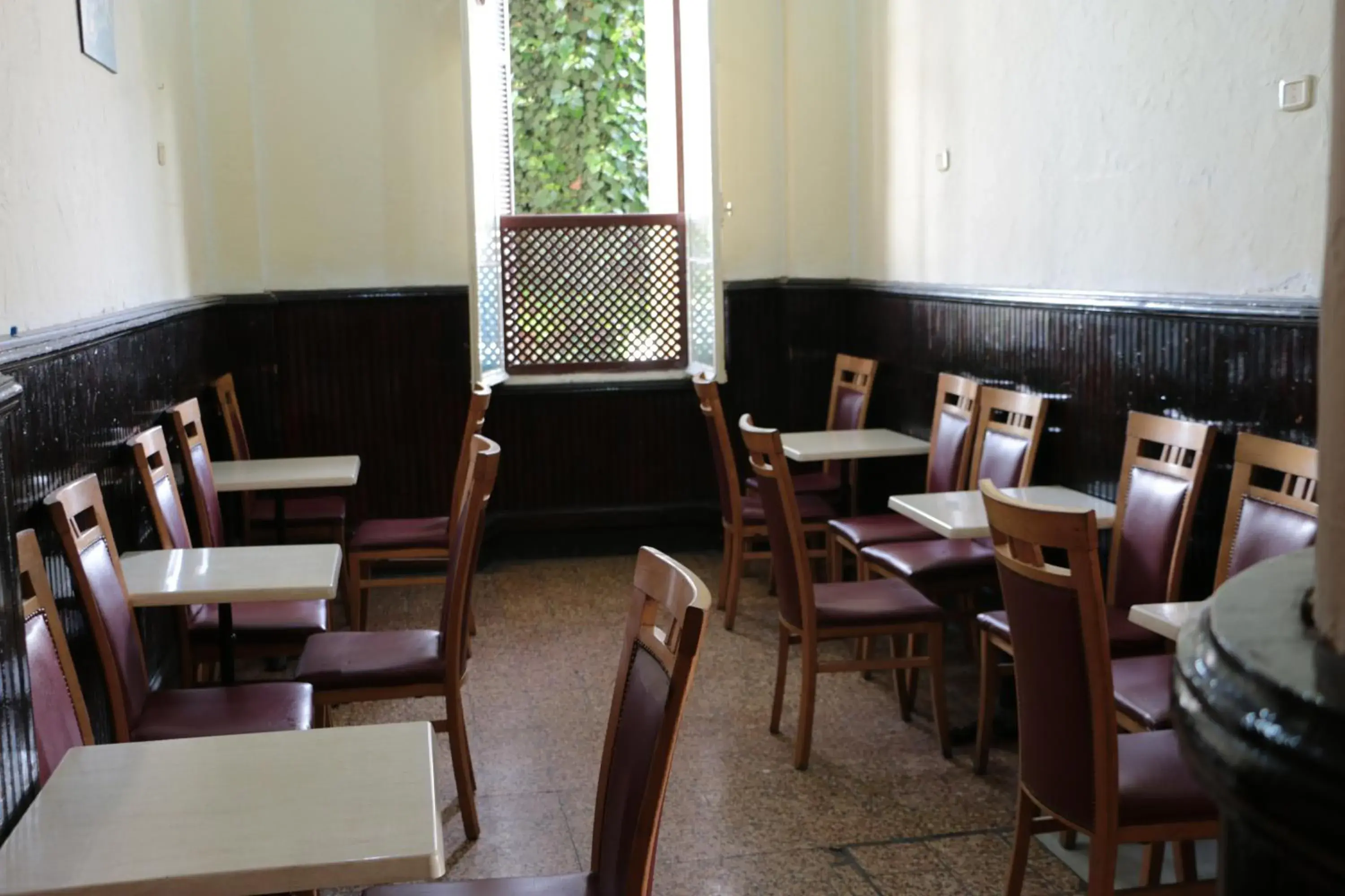 Restaurant/places to eat in Hotel Saint Georges Tunis Restaurant/places to eat in Hotel Saint Georges Tunis