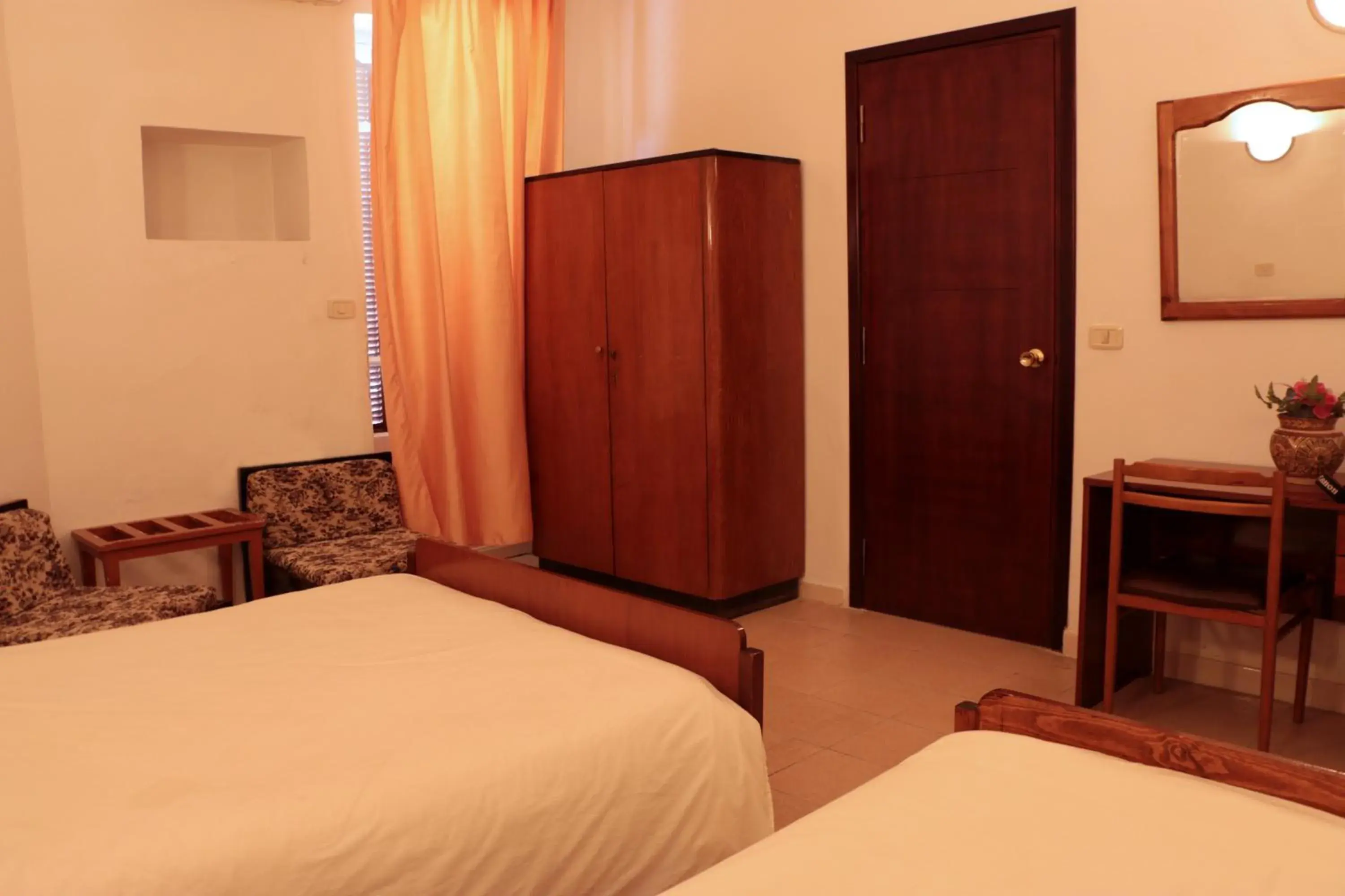 Bedroom, Bed in Hotel Saint Georges Tunis Bedroom, Bed in Hotel Saint Georges Tunis