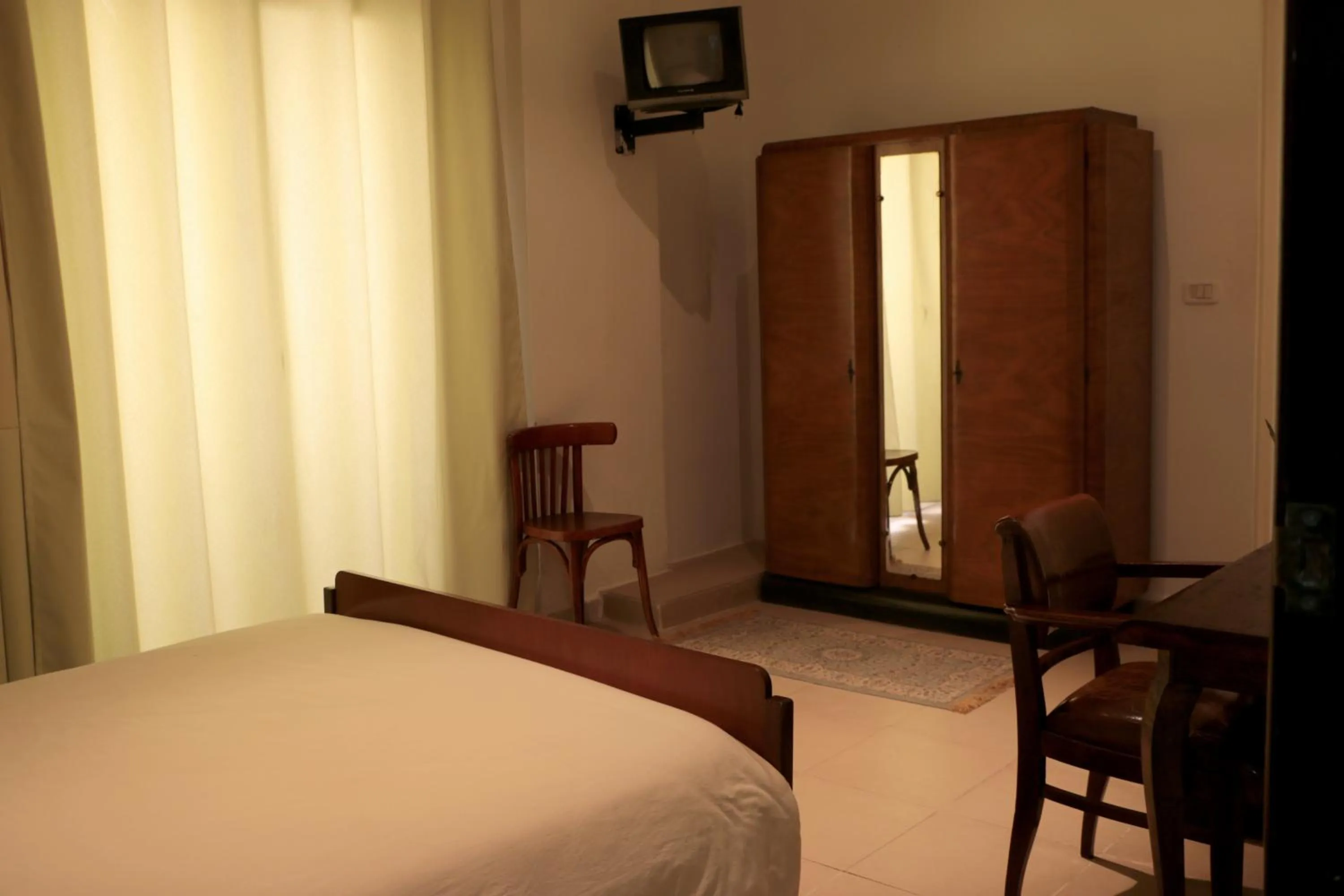 Bedroom, Bed in Hotel Saint Georges Tunis