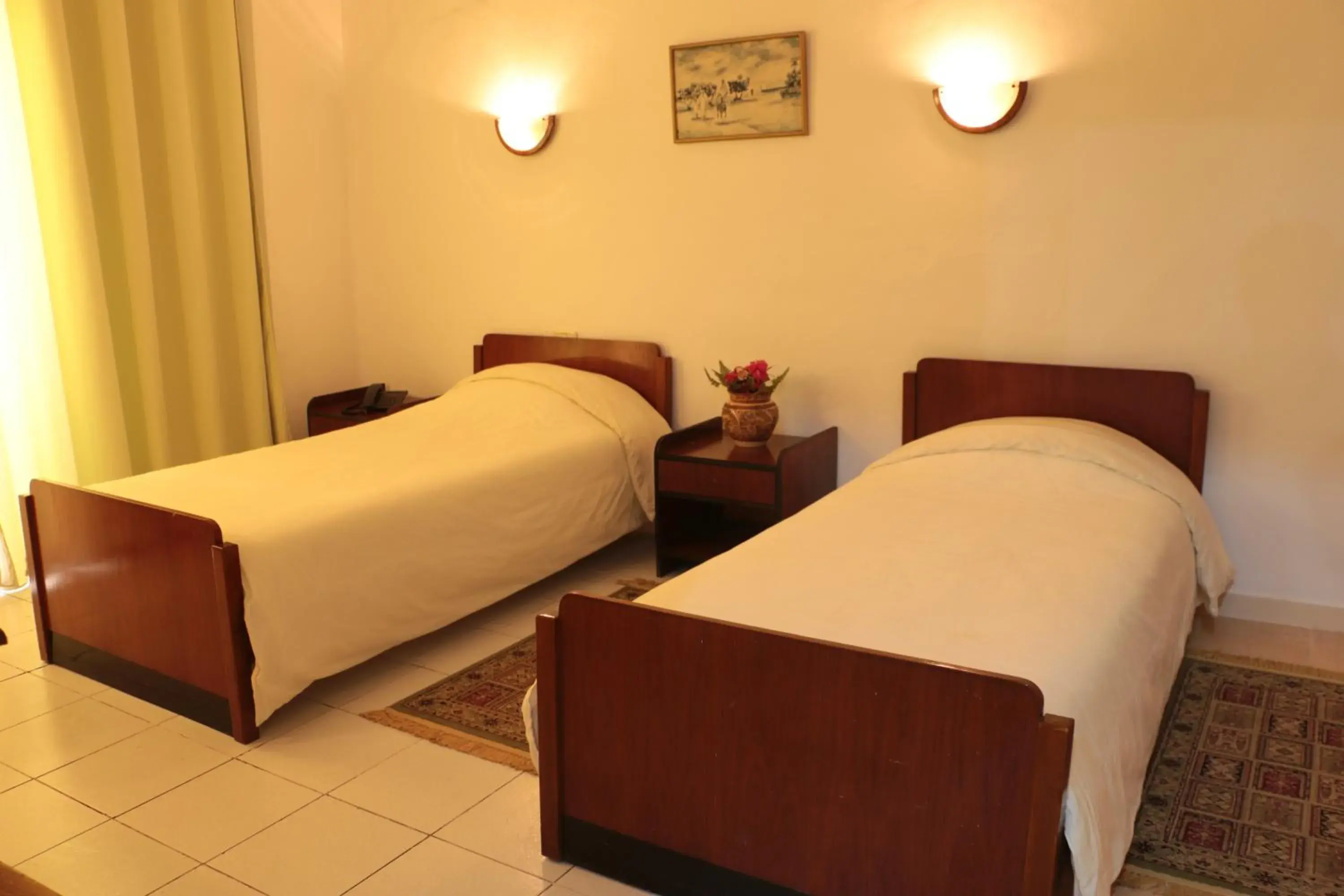 Bedroom, Bed in Hotel Saint Georges Tunis Bedroom, Bed in Hotel Saint Georges Tunis