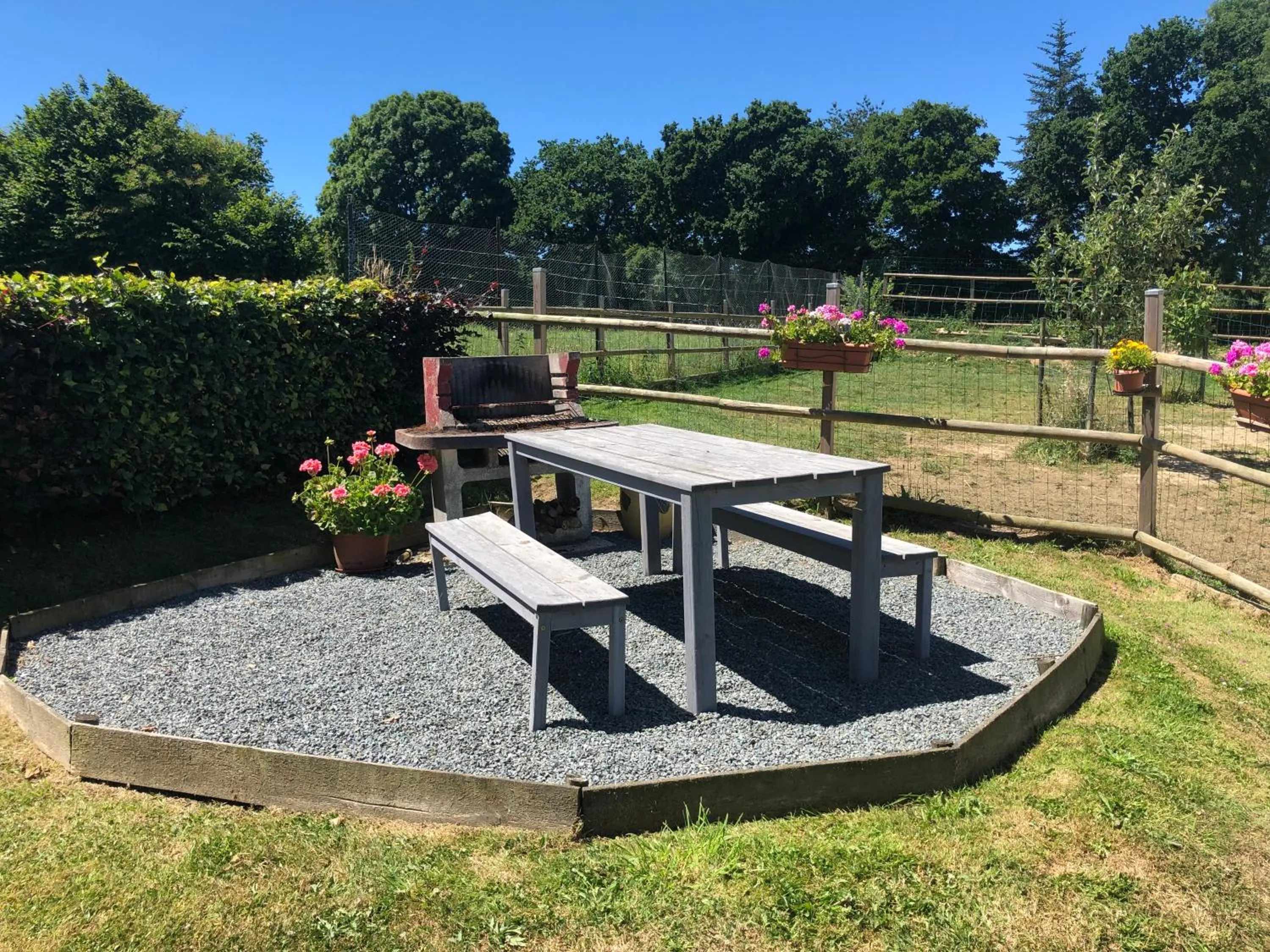 BBQ facilities in Le Grand Camelia