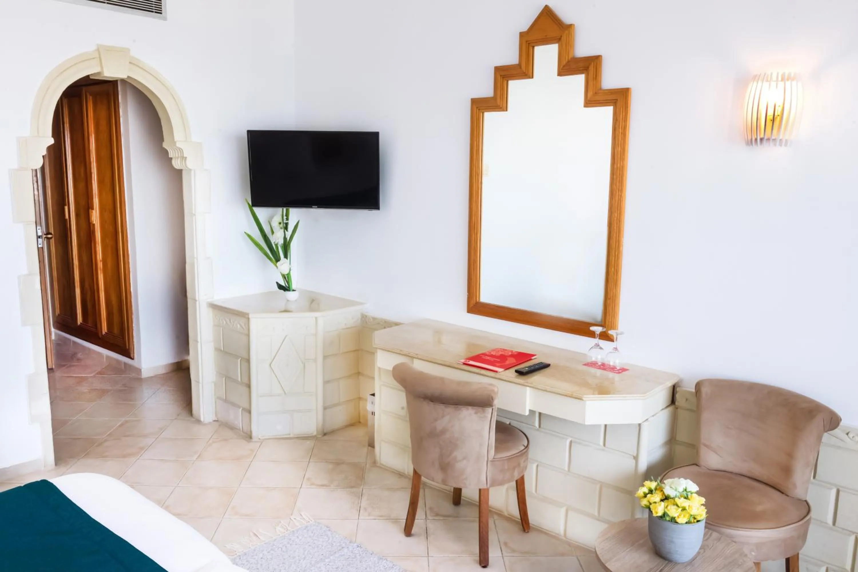TV and multimedia in Hotel El Habib Monastir