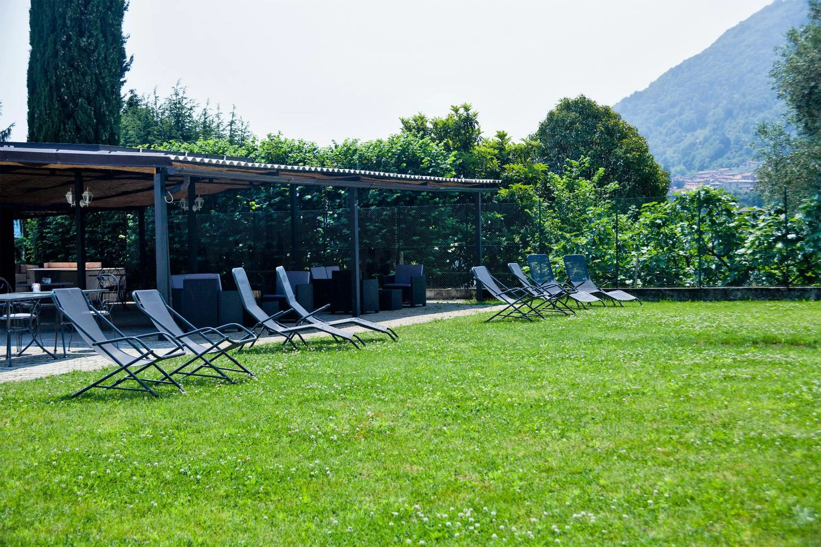 Garden in Andirivieni Bellagio Guest House