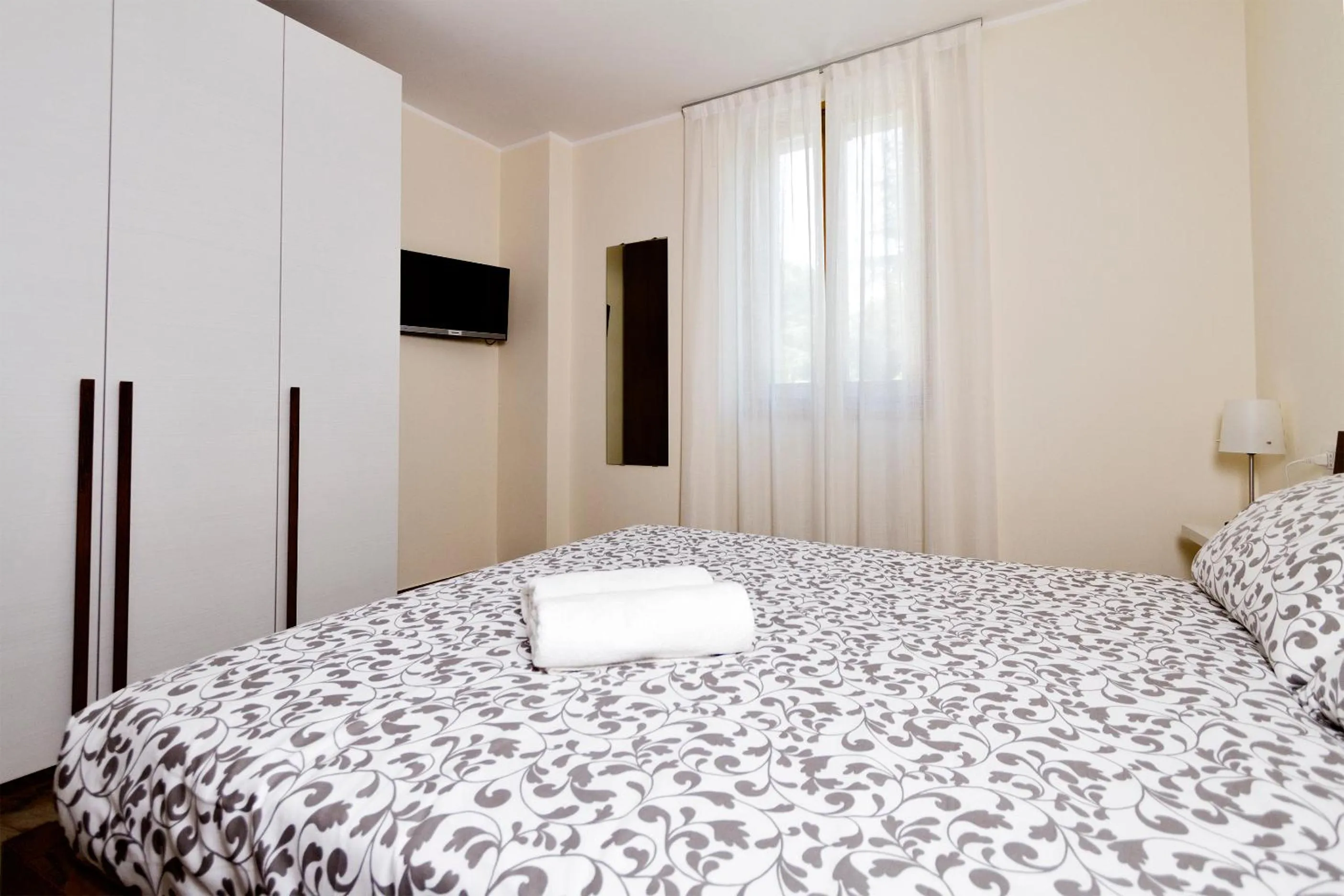 Photo of the whole room, Bed in Andirivieni Bellagio Guest House