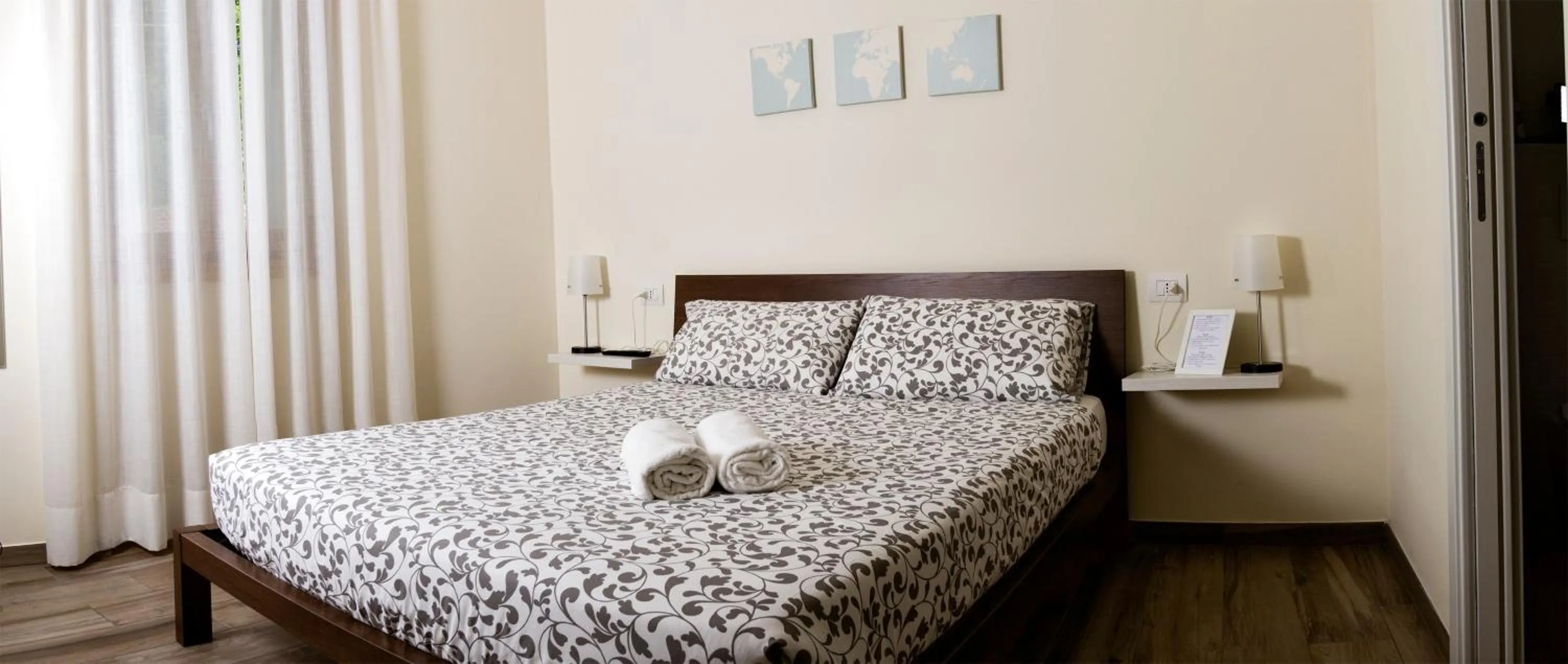 Photo of the whole room, Bed in Andirivieni Bellagio Guest House