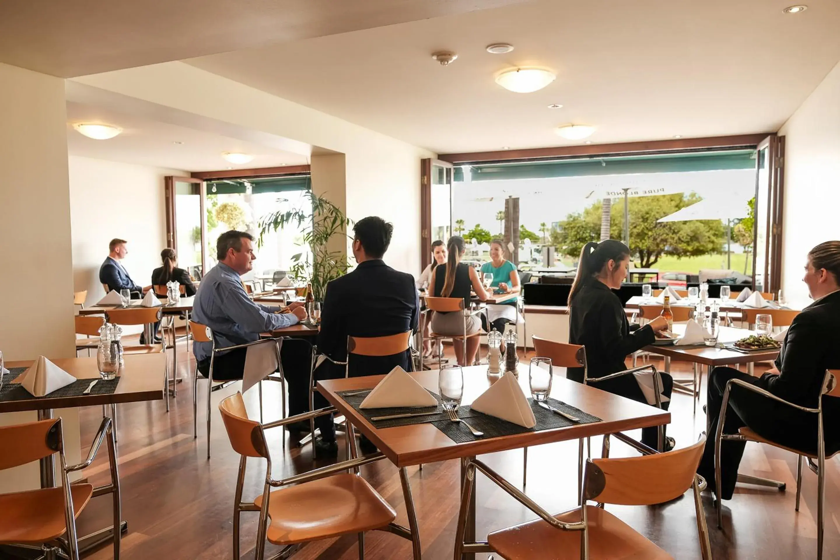 Restaurant/places to eat in Crowne Plaza Perth by IHG Restaurant/places to eat in Crowne Plaza Perth by IHG