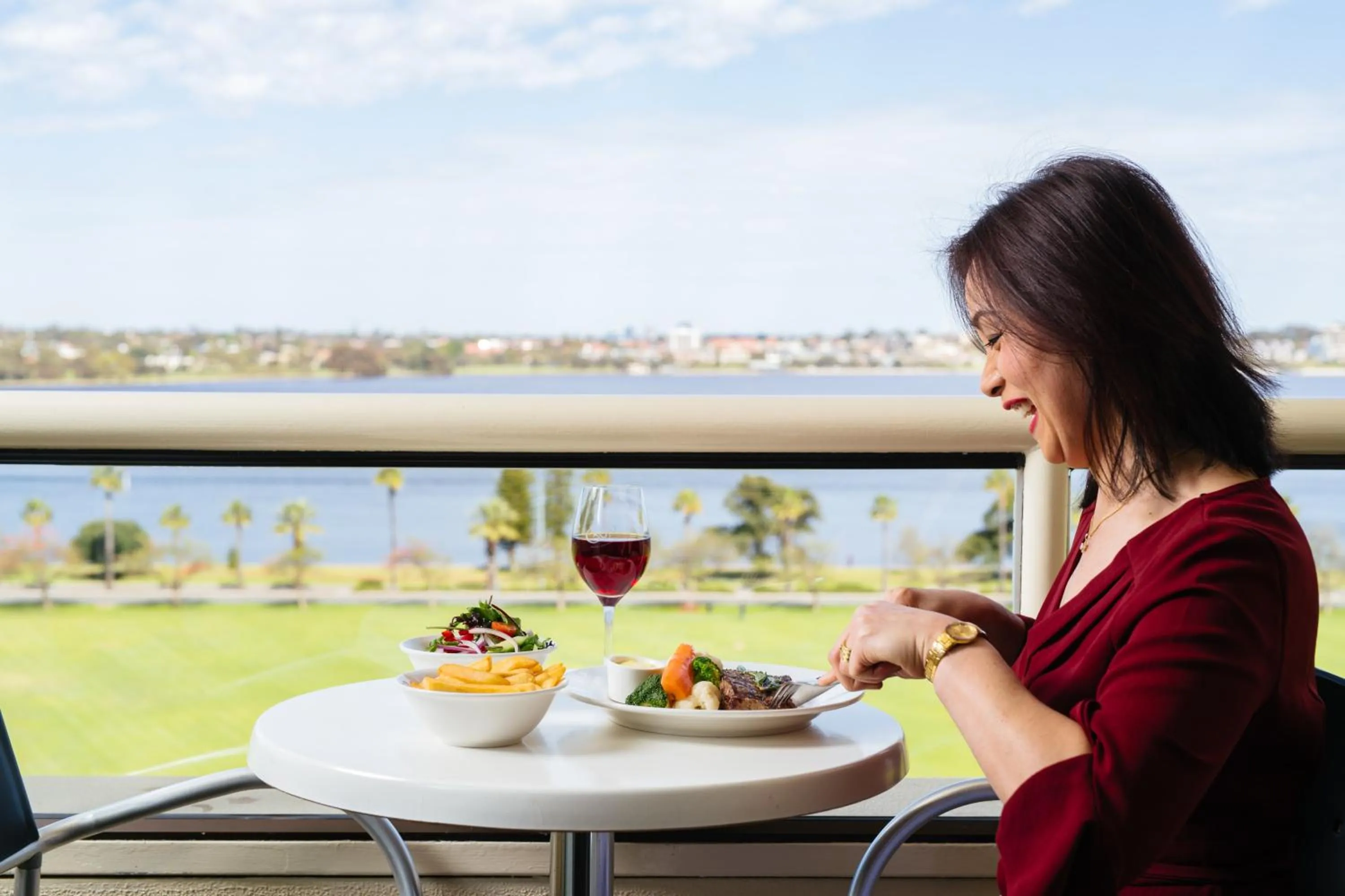 Photo of the whole room in Crowne Plaza Perth by IHG