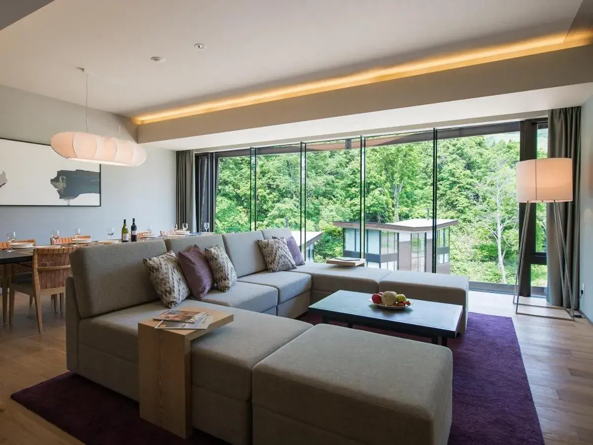 Three-Bedroom Apartment with Resort View in Aya Niseko Three-Bedroom Apartment with Resort View in Aya Niseko