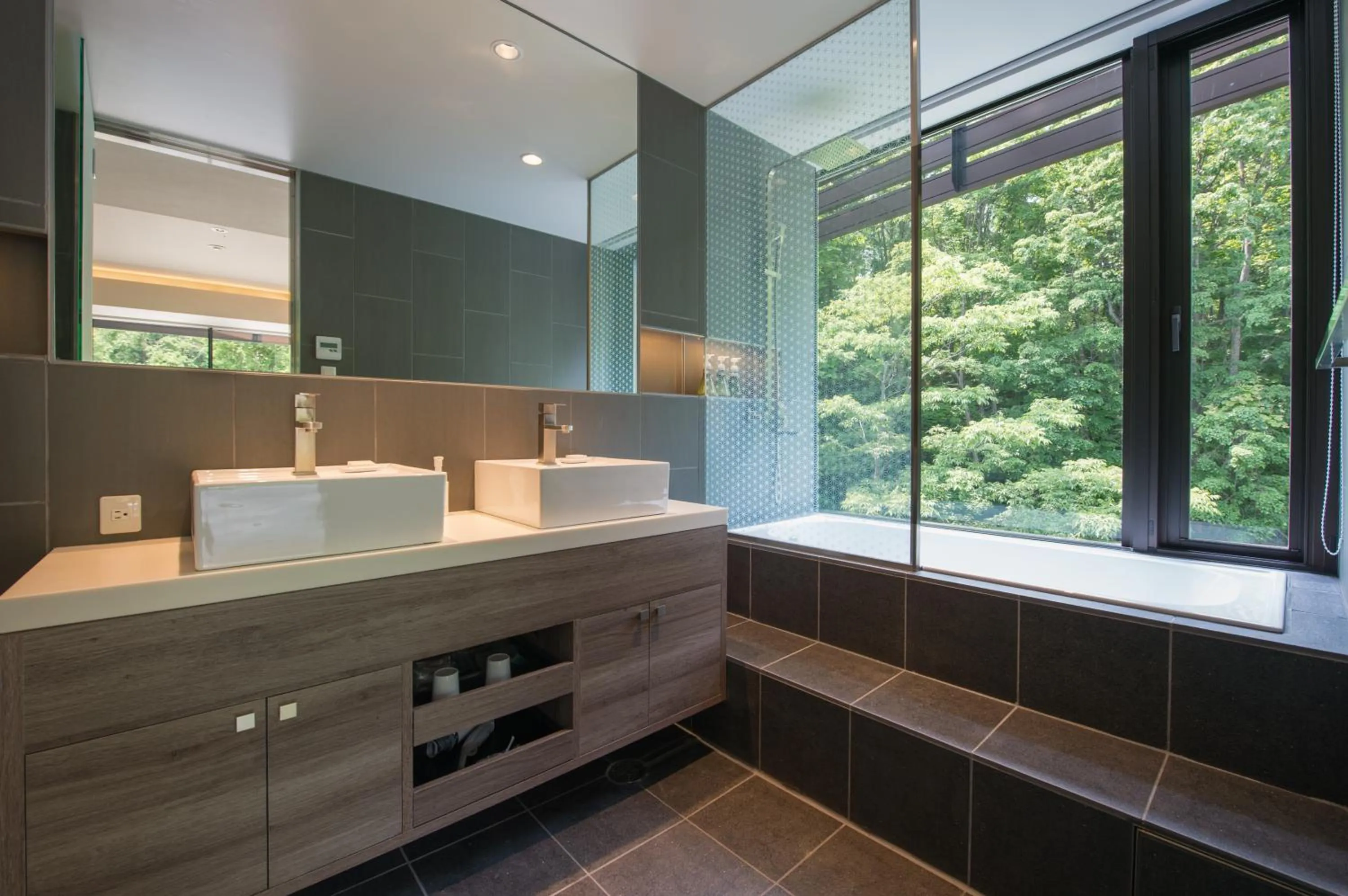 Shower in Aya Niseko