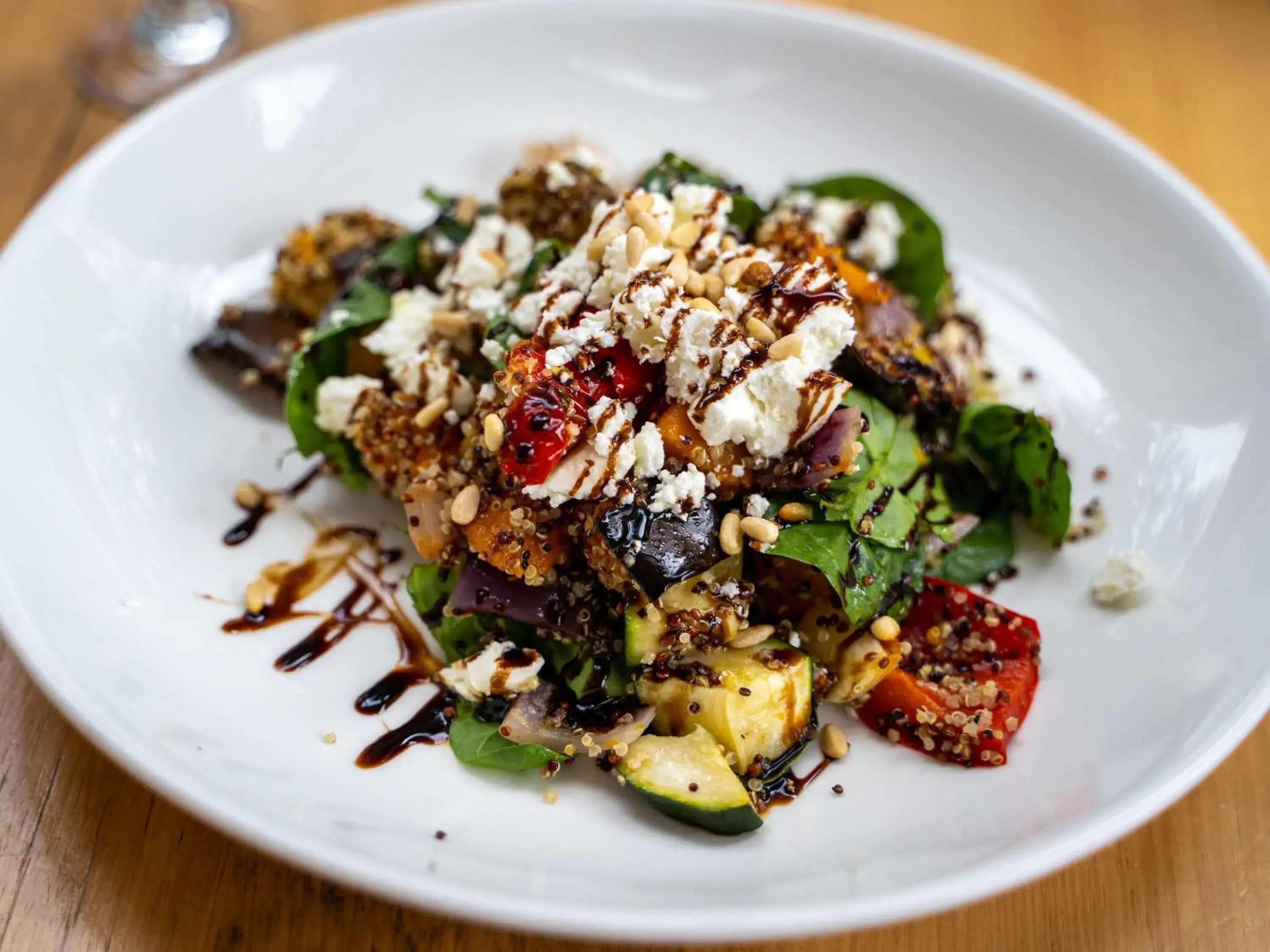 Restaurant/places to eat in Mercure Canberra Restaurant/places to eat in Mercure Canberra