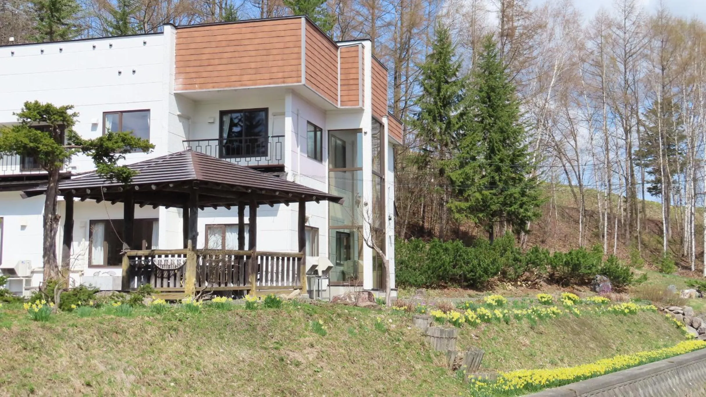 Property building in Coro Coro