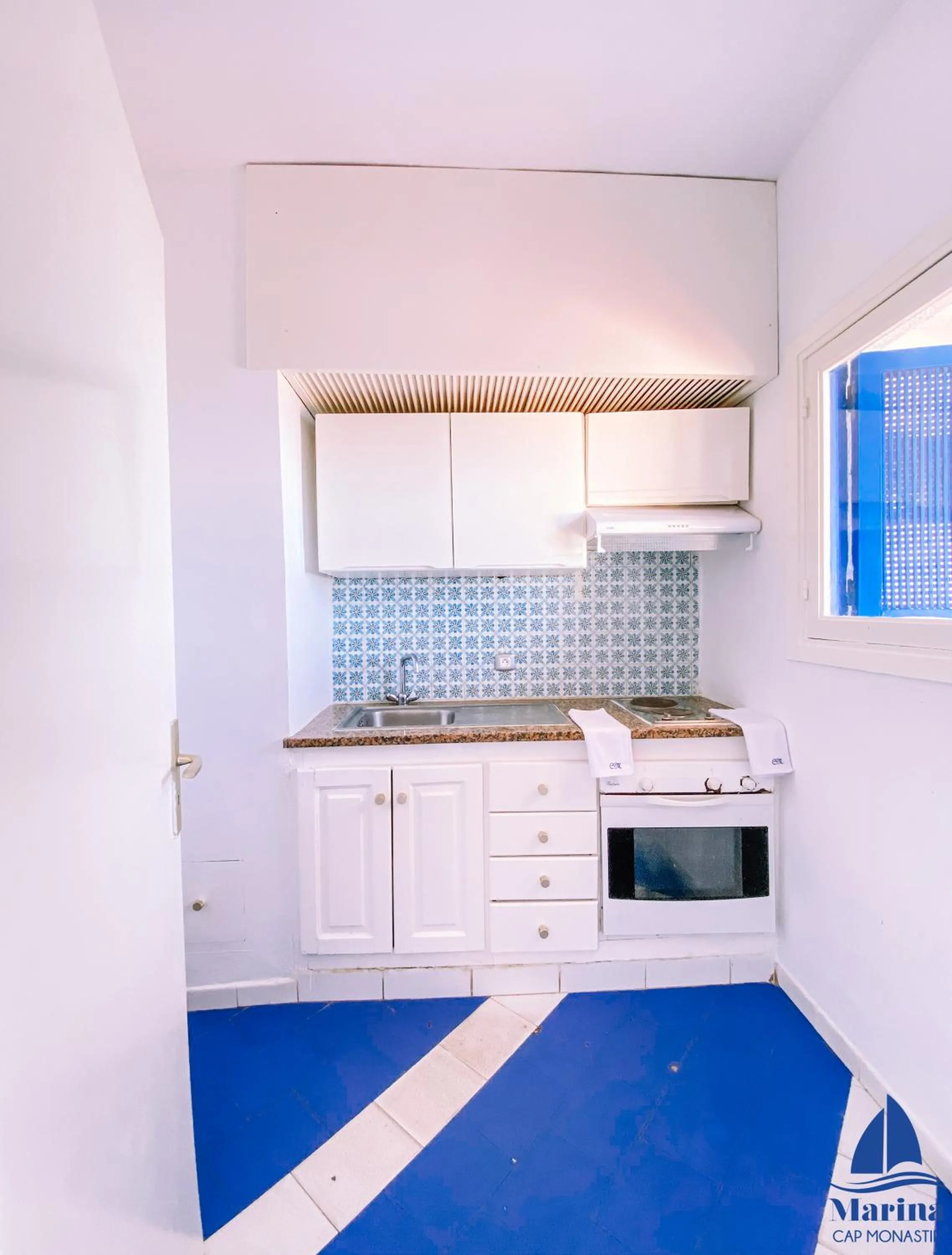 Kitchen or kitchenette in Marina Cap Monastir- Appart'Hôtel