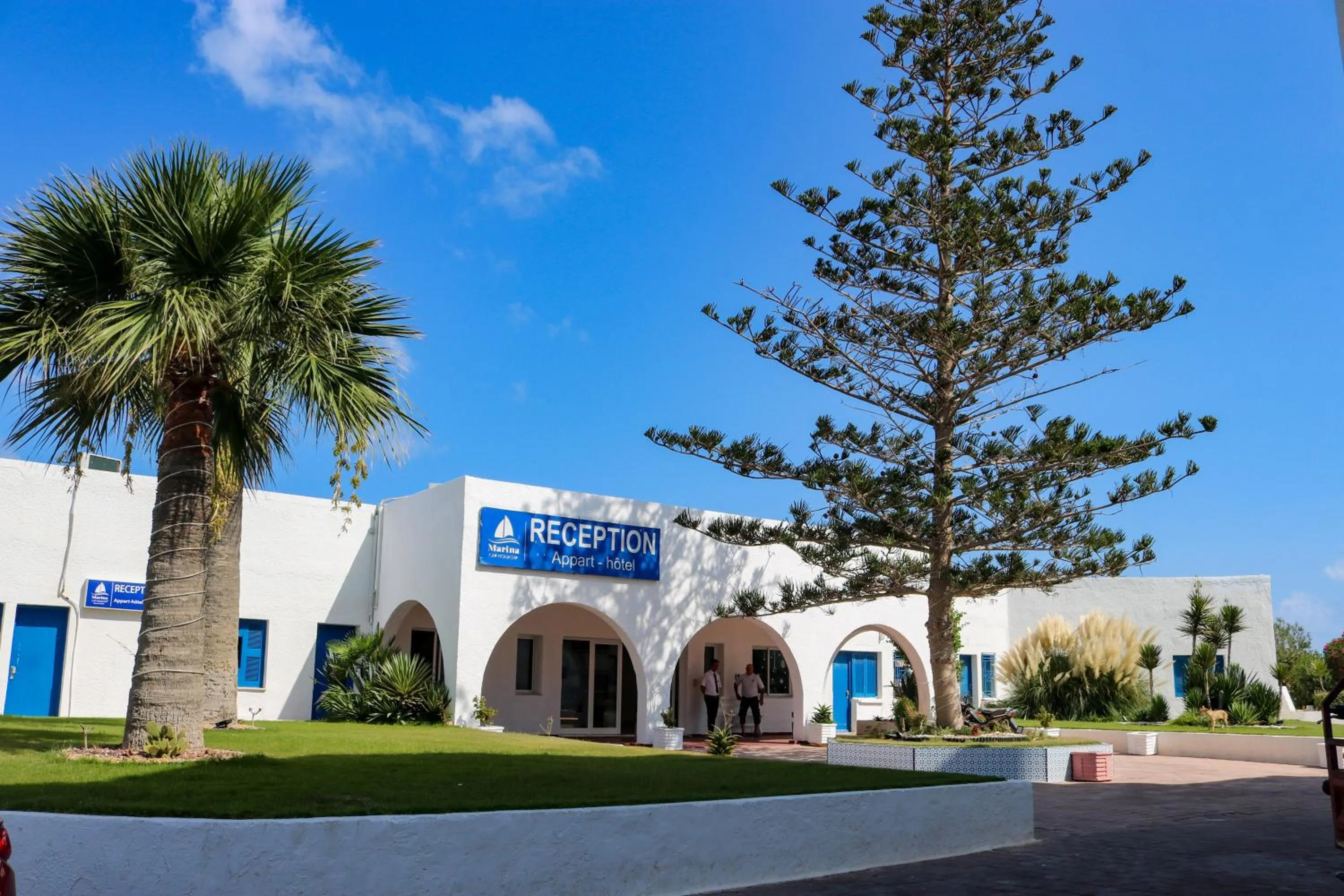 Facade/entrance in Marina Cap Monastir- Appart'Hôtel