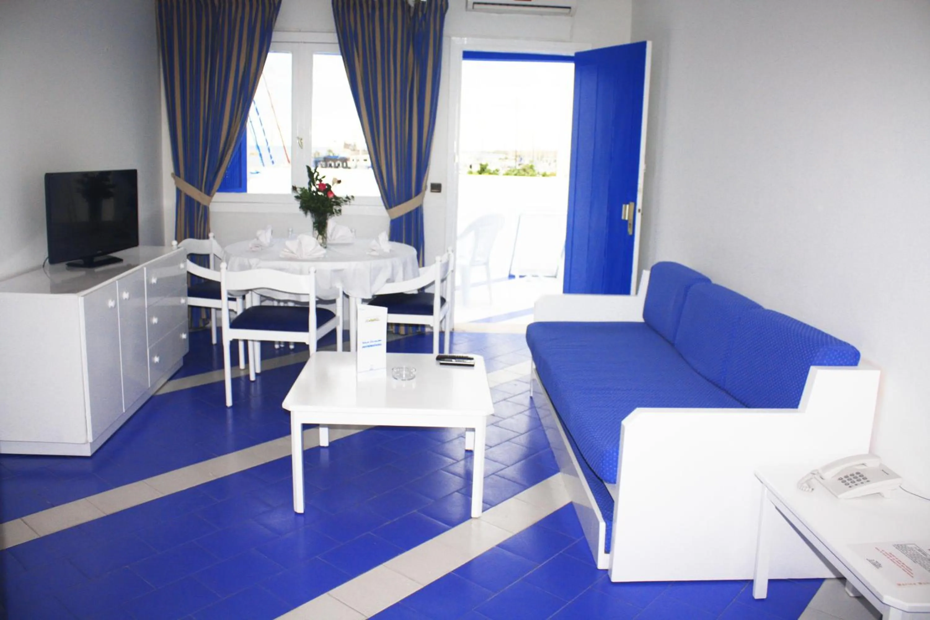 Patio in Marina Cap Monastir- Appart'Hôtel