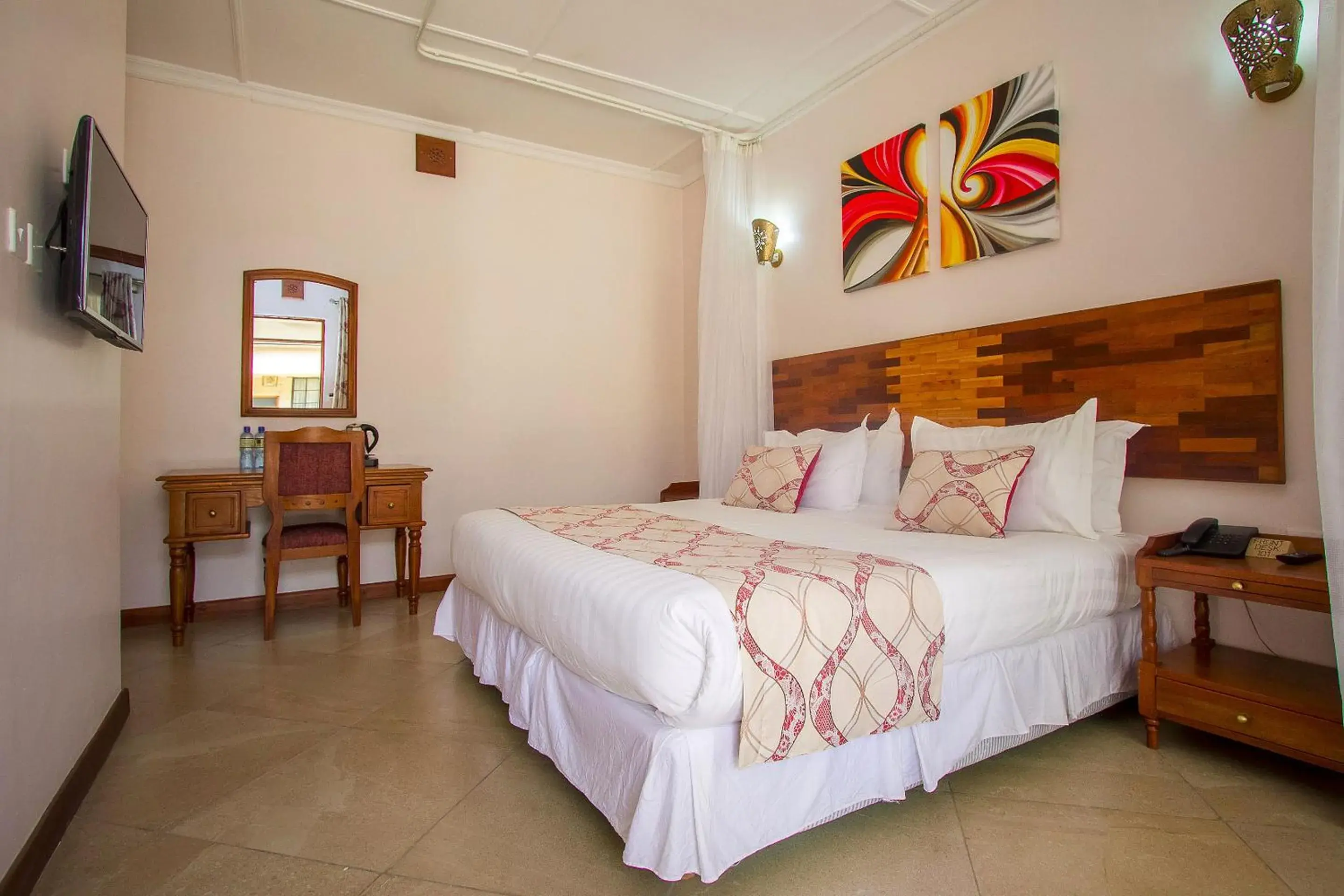 Bed in The Smith Hotel Bed in The Smith Hotel