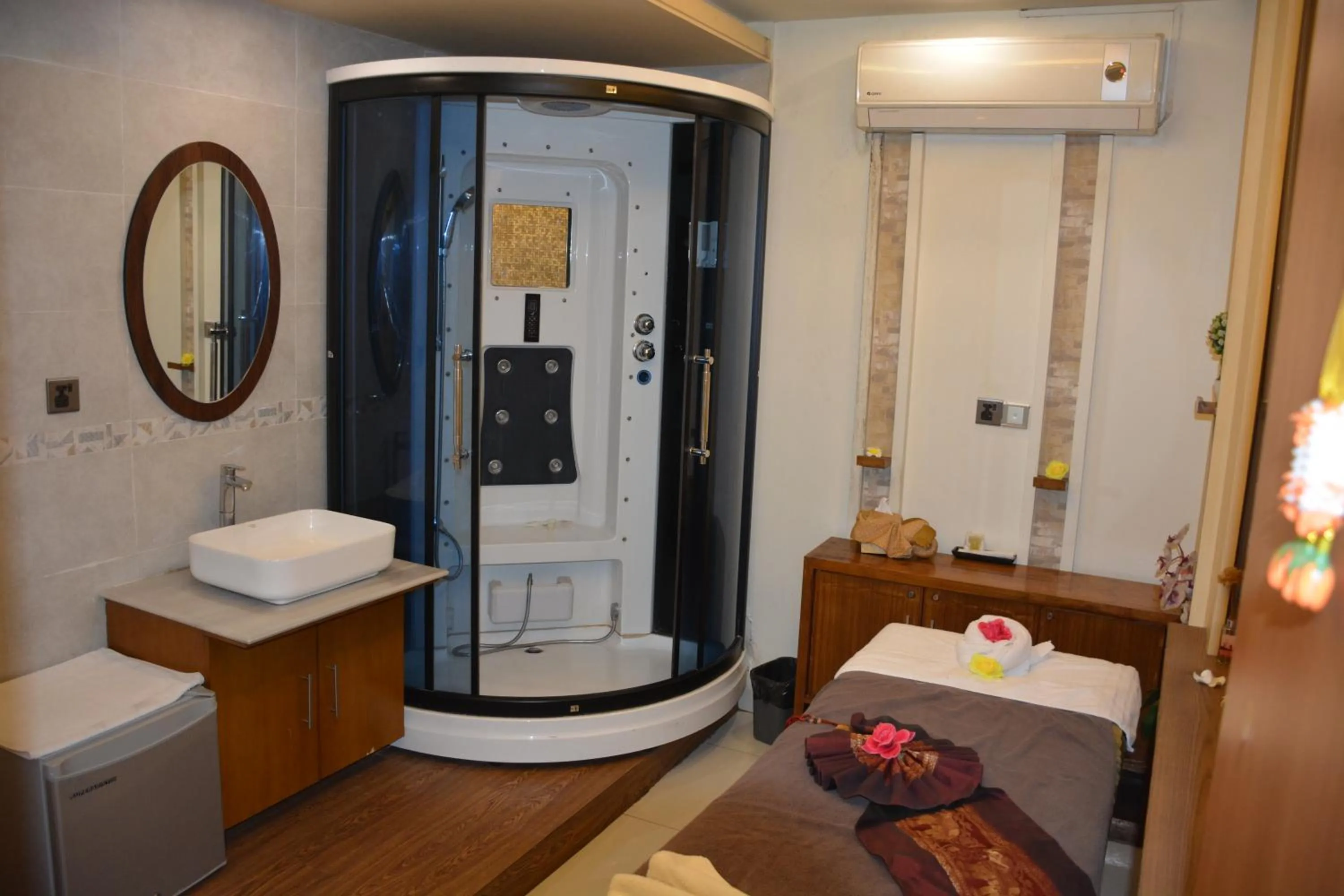 Spa and wellness centre/facilities, Bed in Asia Hotel & Resorts