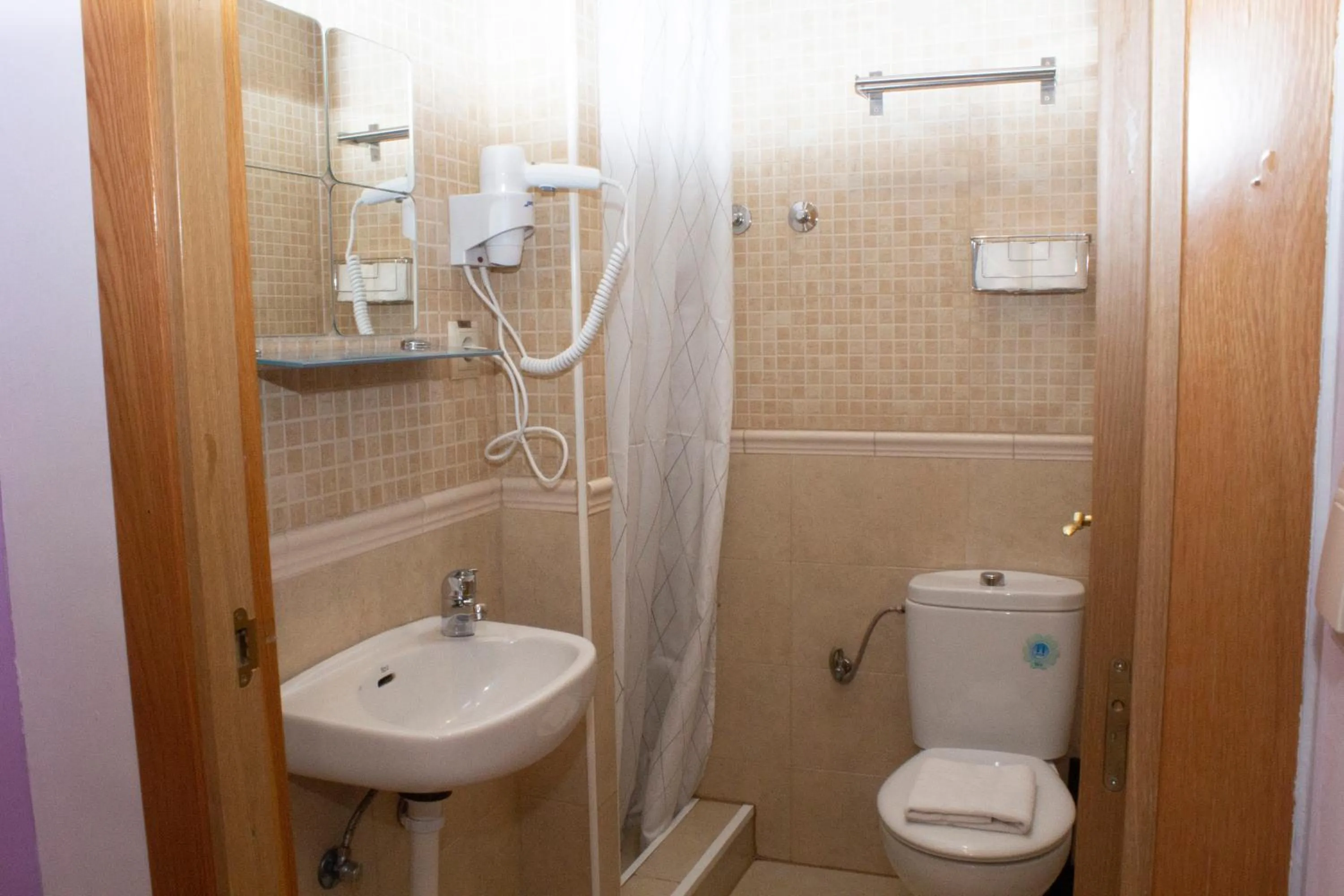 Bathroom in Hostal Abel Victoriano