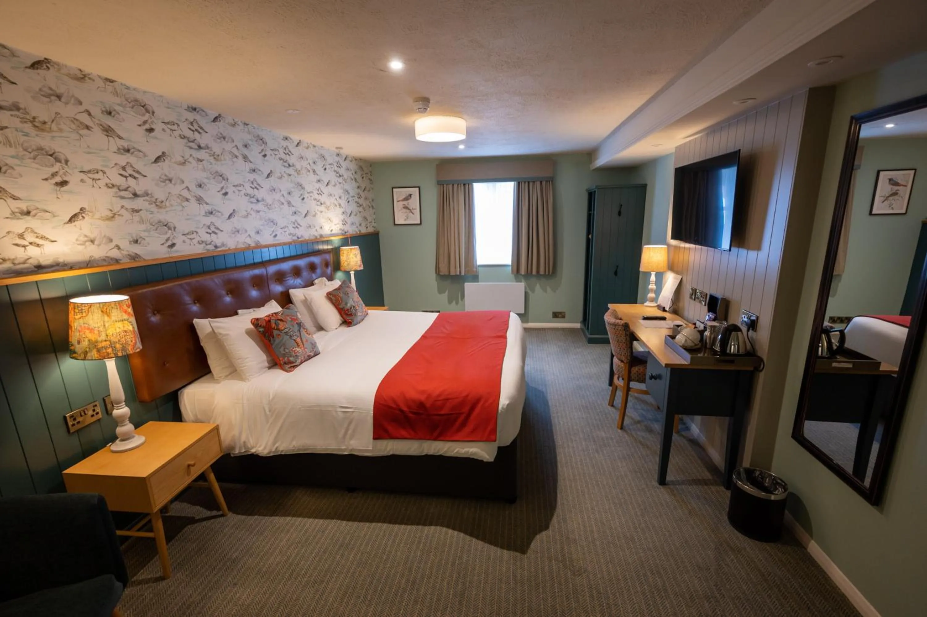 Bedroom, Bed in Berkshire Arms by Chef & Brewer Collection