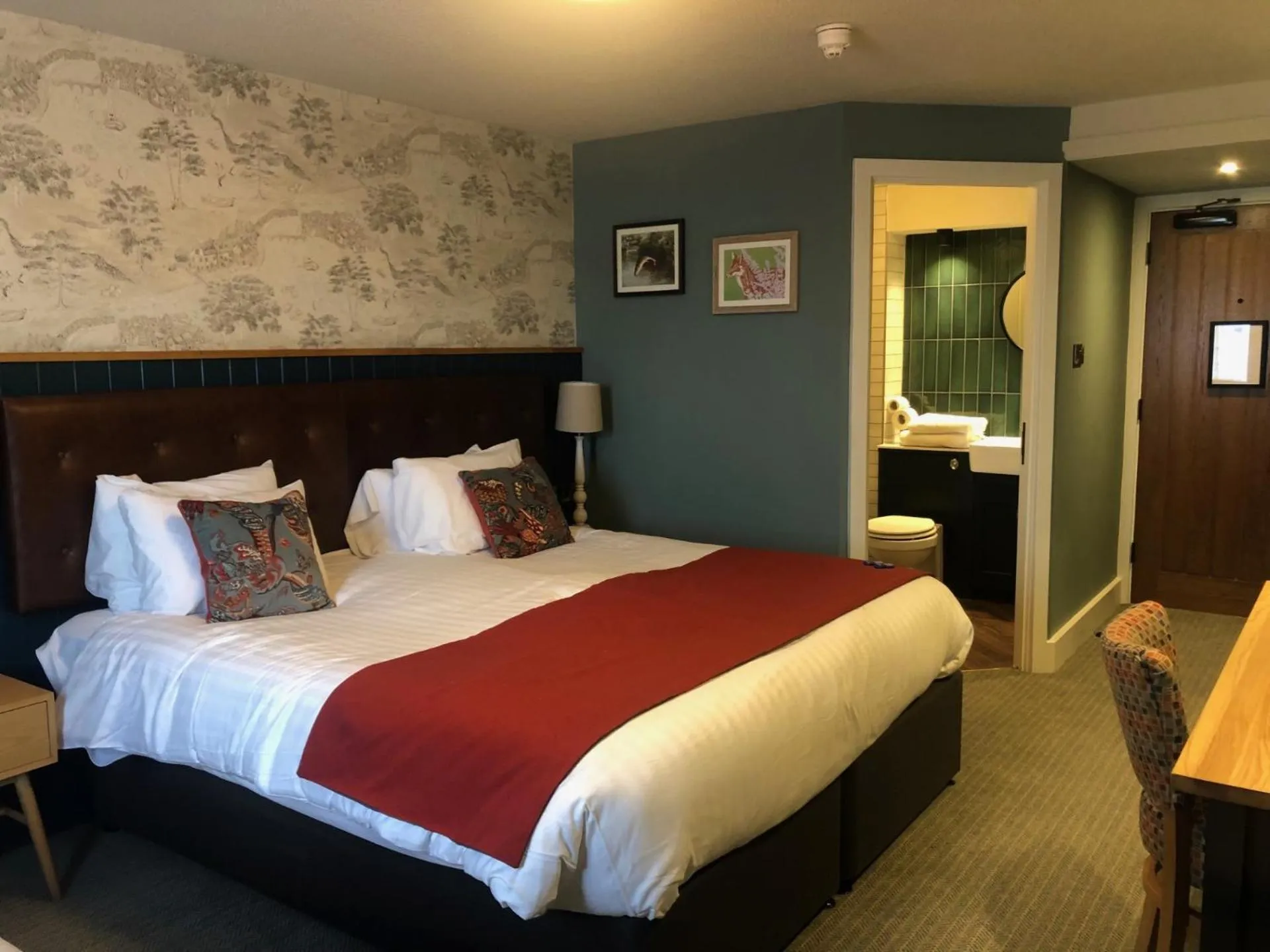 Bed in Berkshire Arms by Chef & Brewer Collection