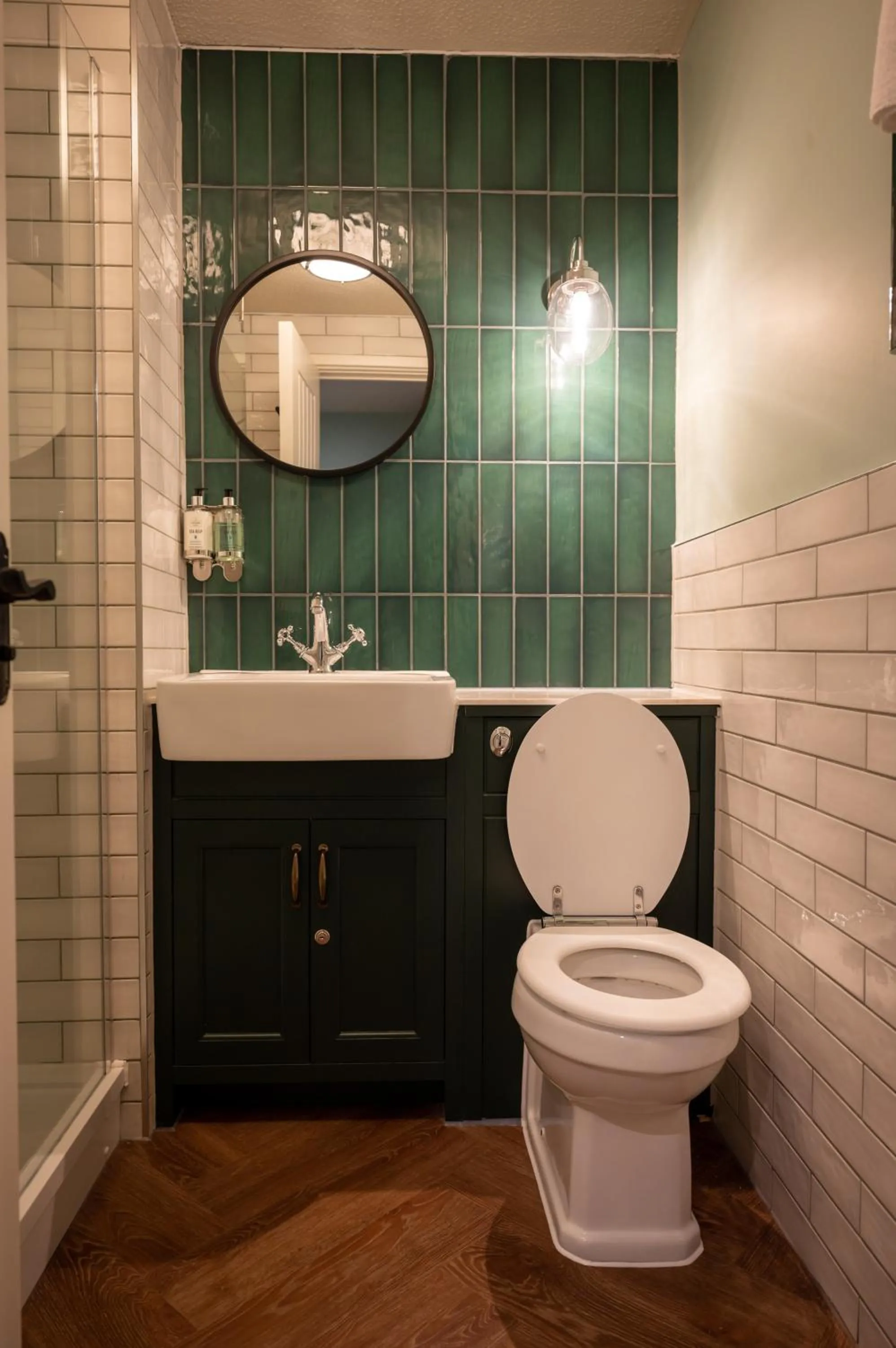 Bathroom in Berkshire Arms by Chef & Brewer Collection