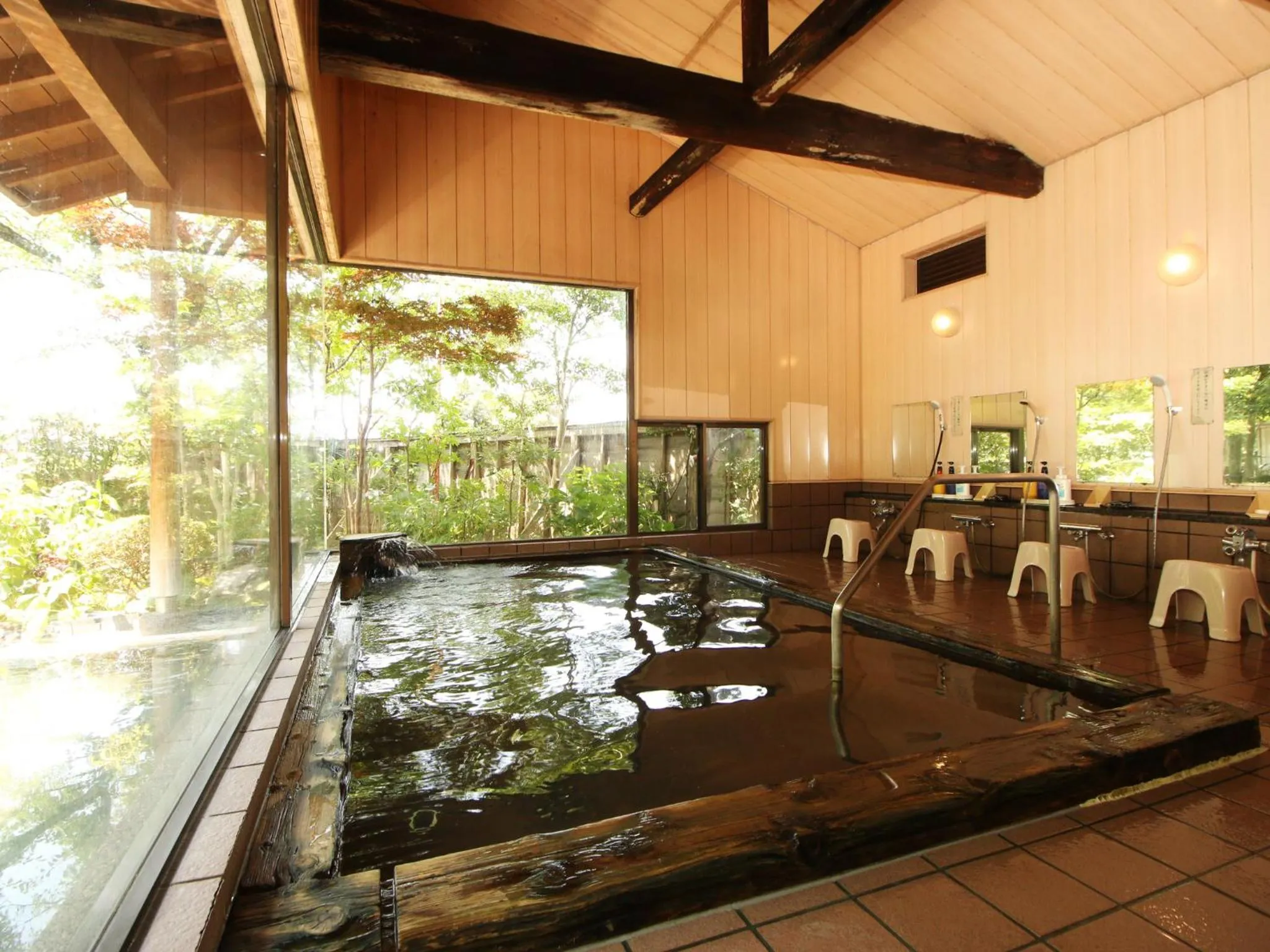 Hot Spring Bath in Suehirokan