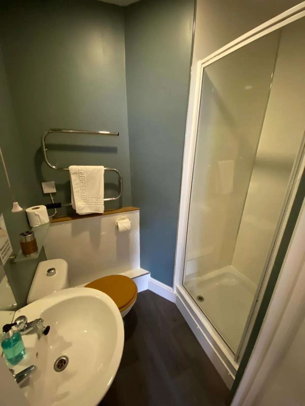 Bathroom in Ambleside Central