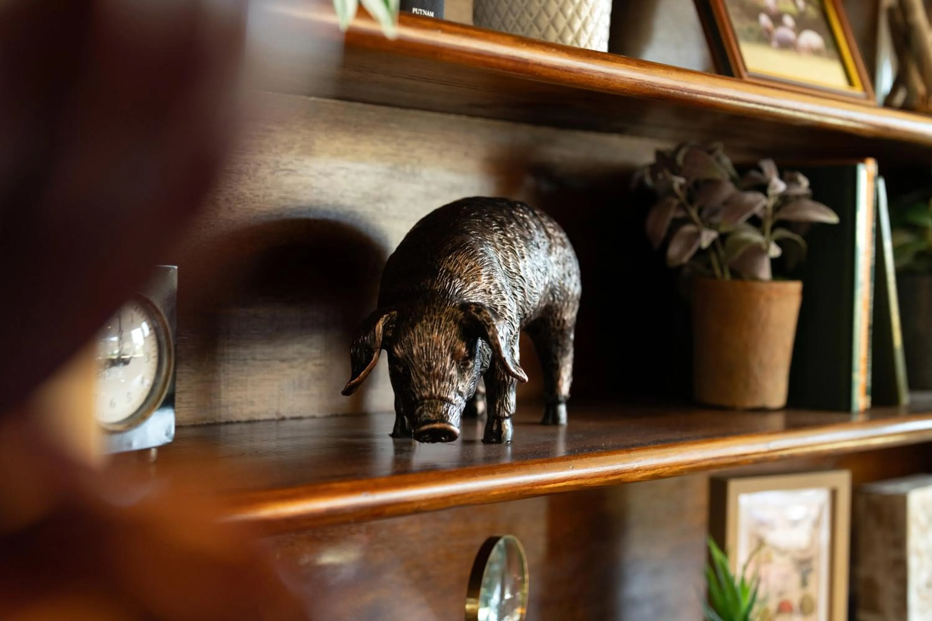 Decorative detail in The Hampshire Hog