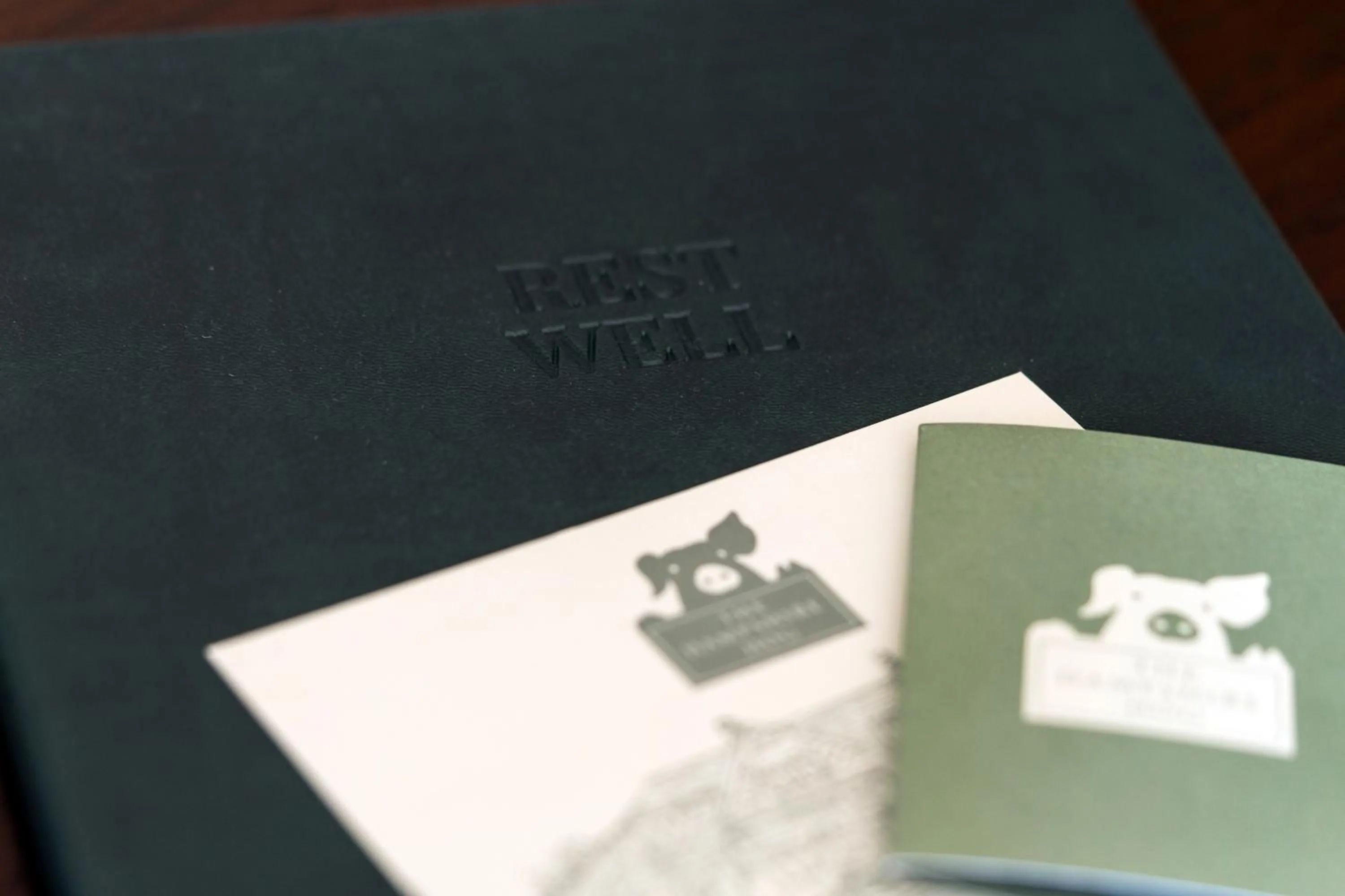 Logo/Certificate/Sign in The Hampshire Hog