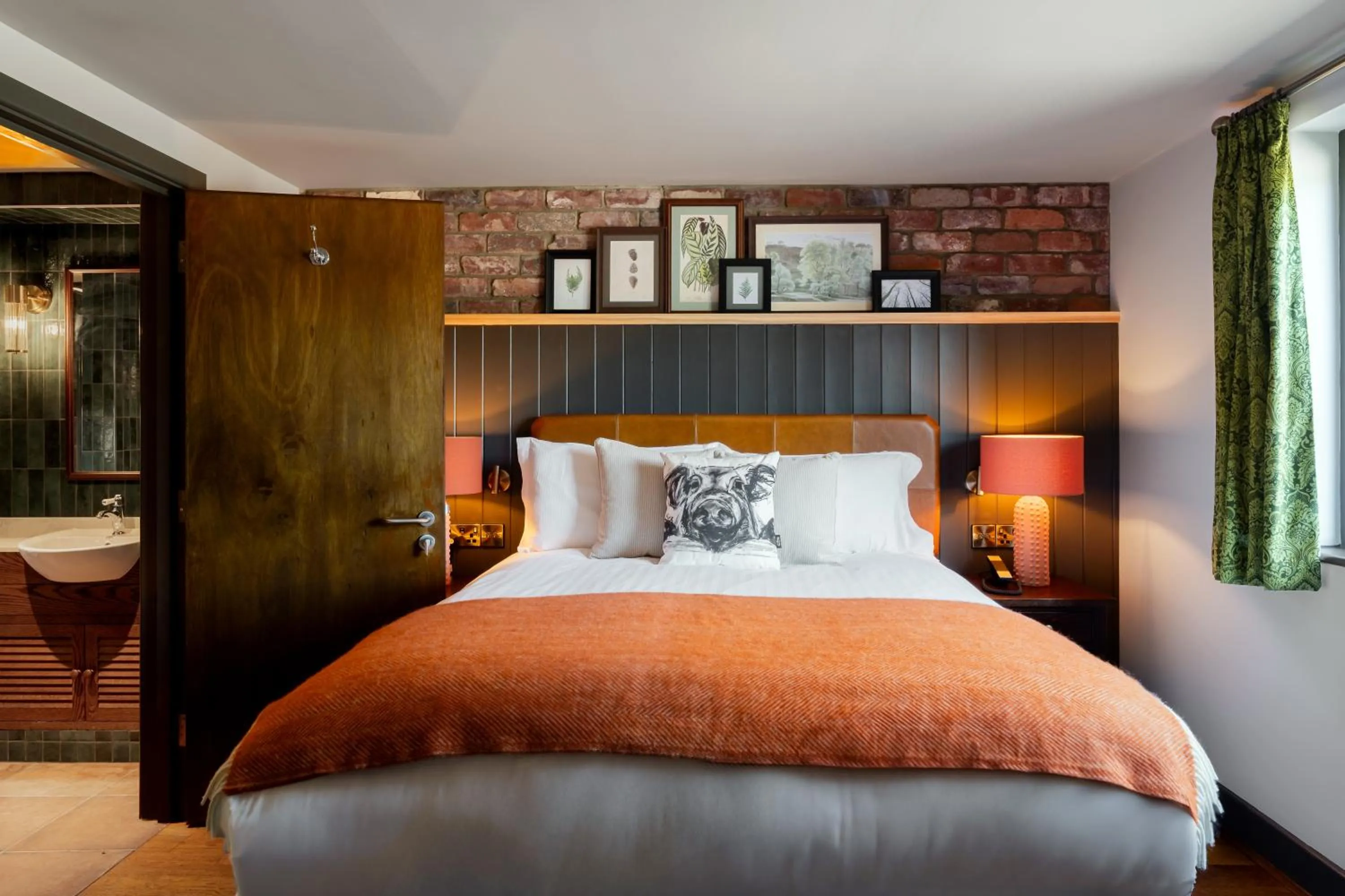 Bed in The Hampshire Hog