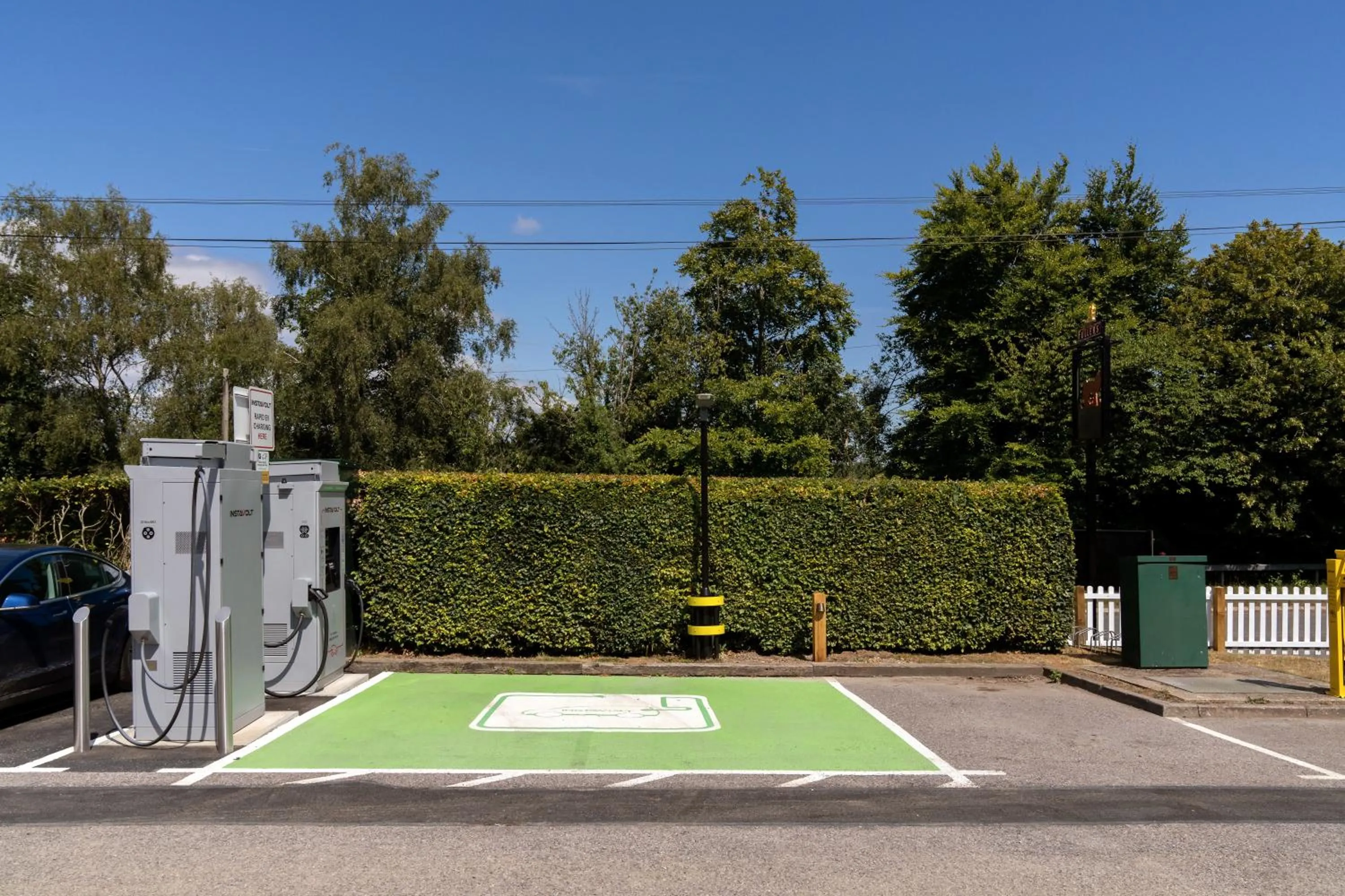 Parking in The Hampshire Hog