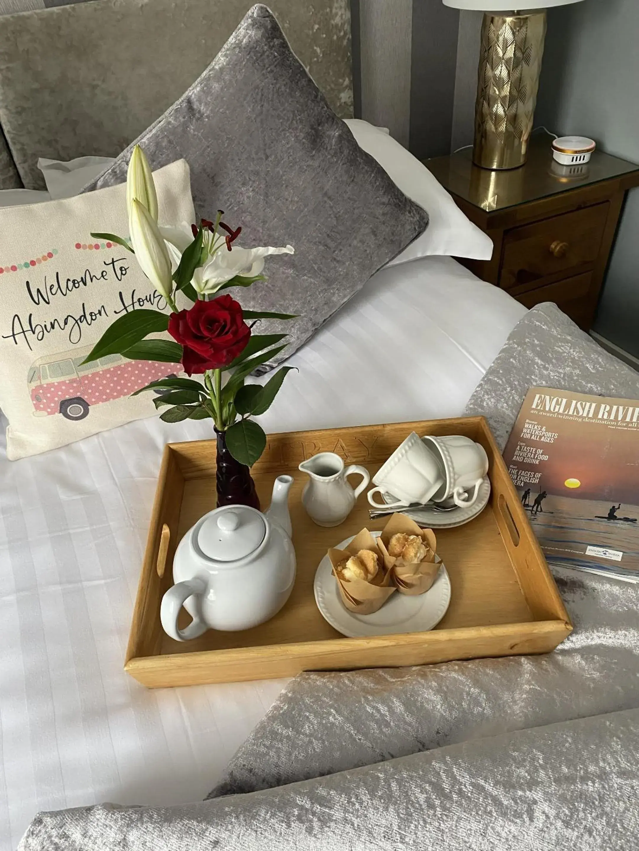 Food and drinks, Bed in Abingdon House Food and drinks, Bed in Abingdon House