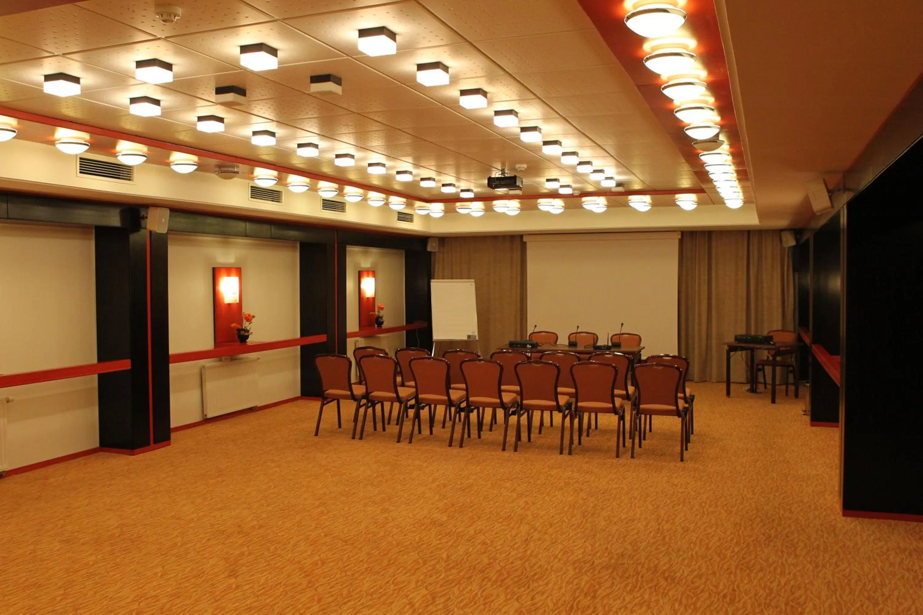 Business facilities in Hotel Jasmine