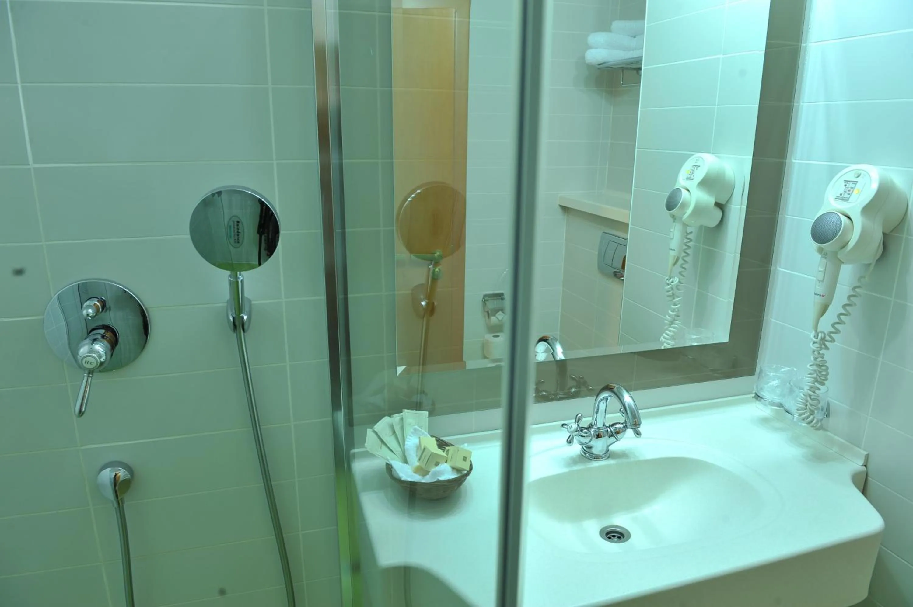 Bathroom in Hotel Jasmine