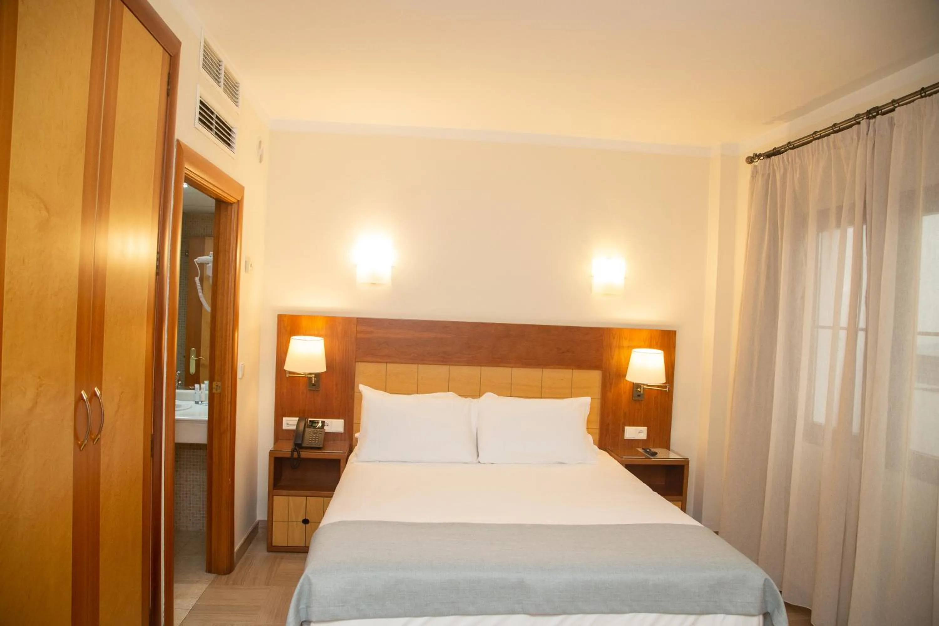 Bed in Hotel Córdoba Centro