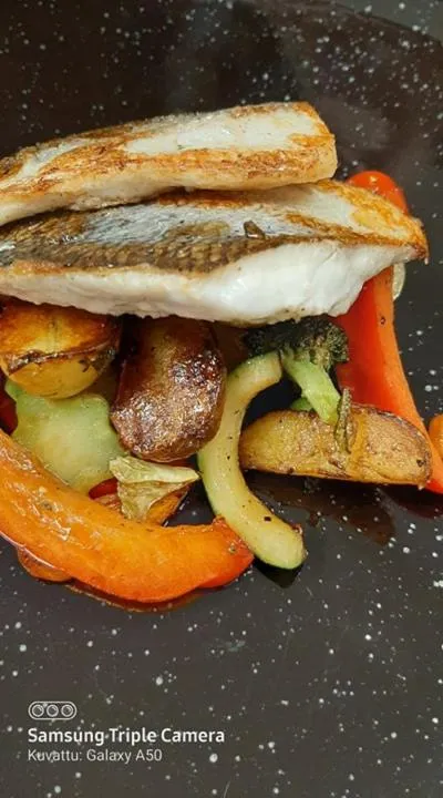 Restaurant/places to eat in Hotel Mestarin Kievari