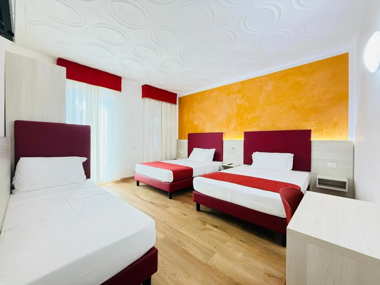 View (from property/room), Bed in Vacation Venice Rooms