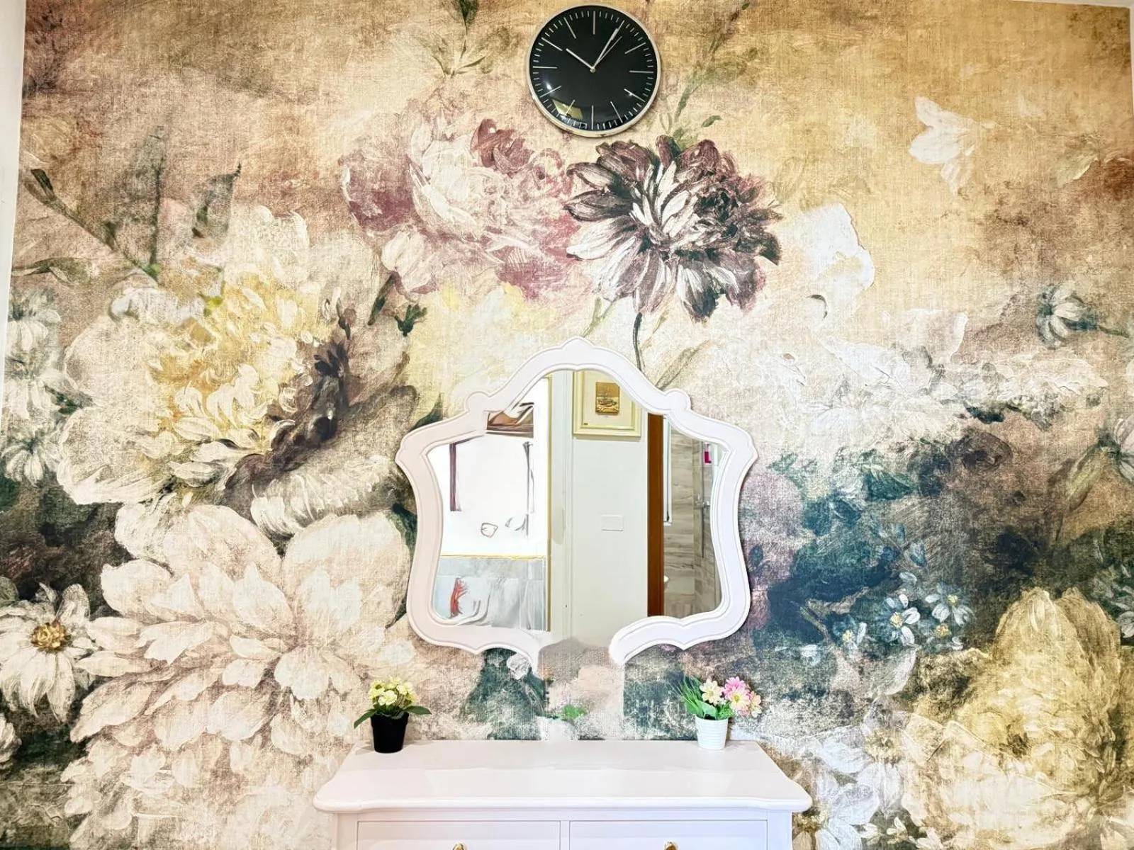 Property building in Vacation Venice Rooms