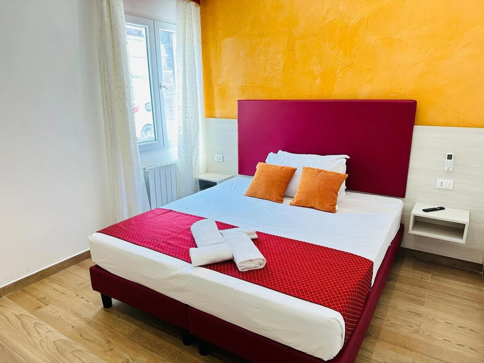 Bed in Vacation Venice Rooms