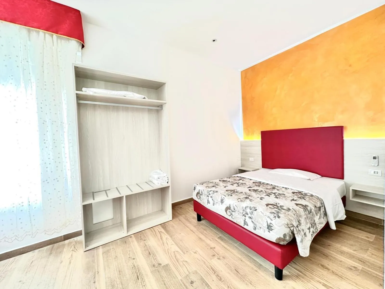 Bed in Vacation Venice Rooms