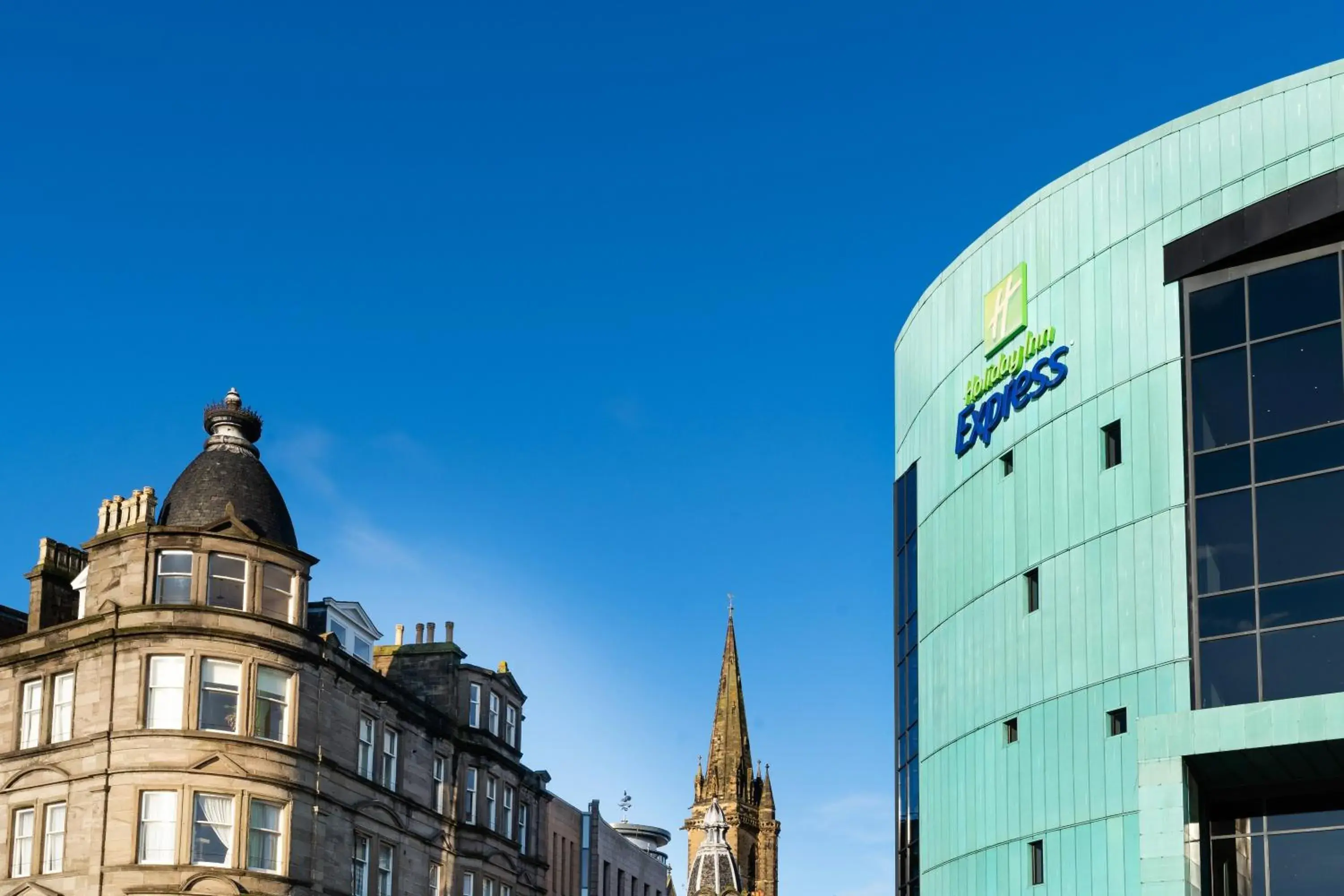 Property building in Holiday Inn Express Dundee by IHG Property building in Holiday Inn Express Dundee by IHG